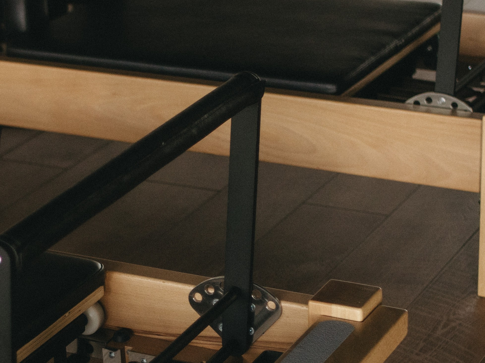 Контакты. Студия пилатеса Лови момент