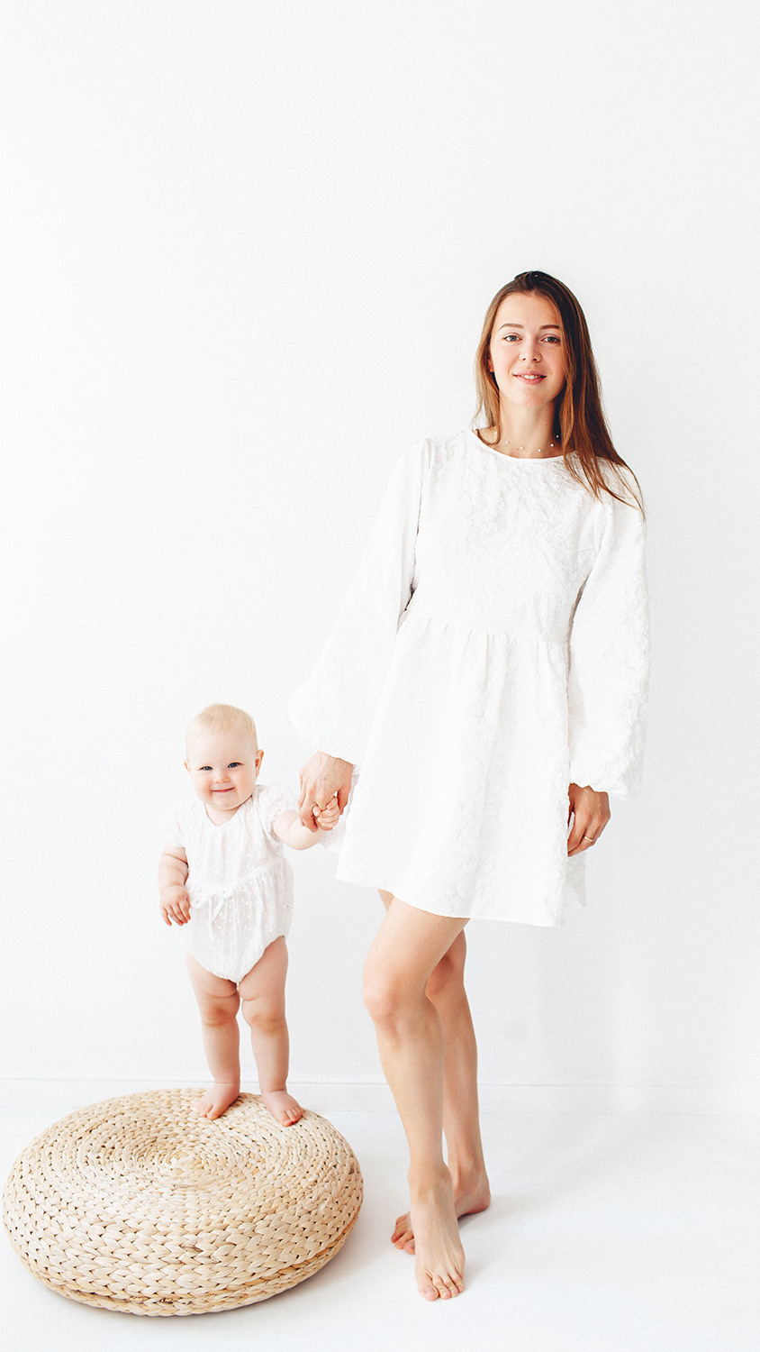 Фотосессия Мамы и малышки в Маленькой белой студии в Самаре. Детский фотограф в Самаре