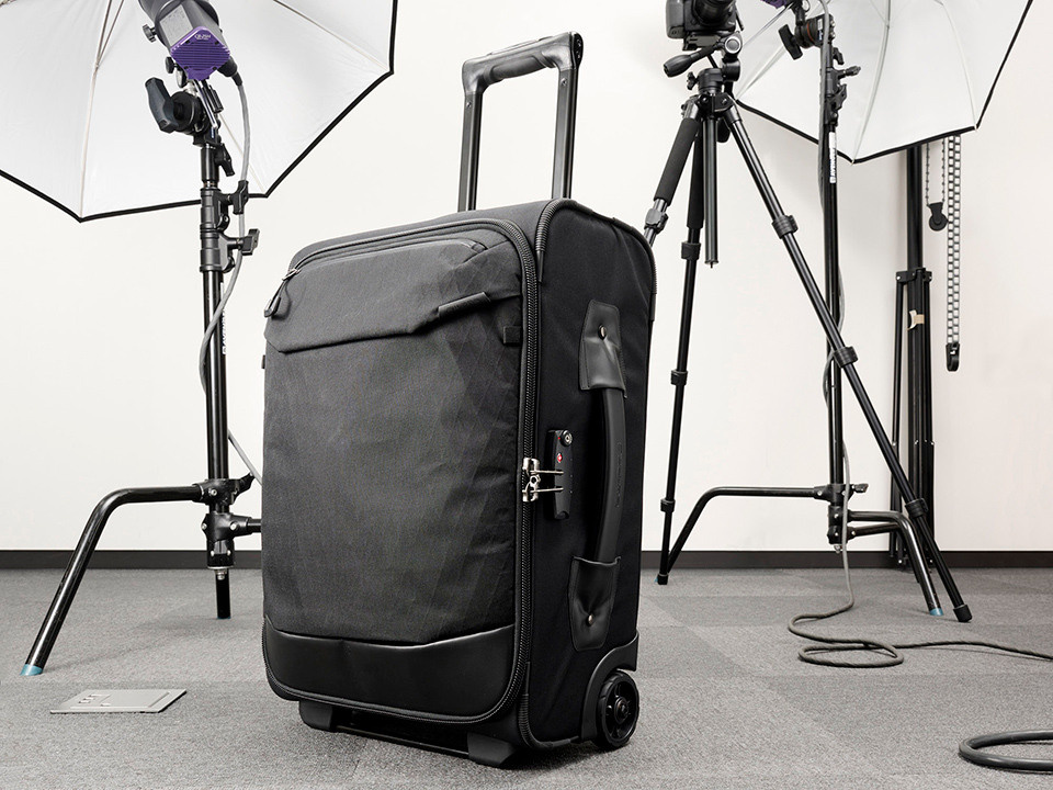 Высокоэффективная сумка для переноски «GW-PRO Airport Roller». Фотограф — видеограф в Москве Дмитрий Менделеев