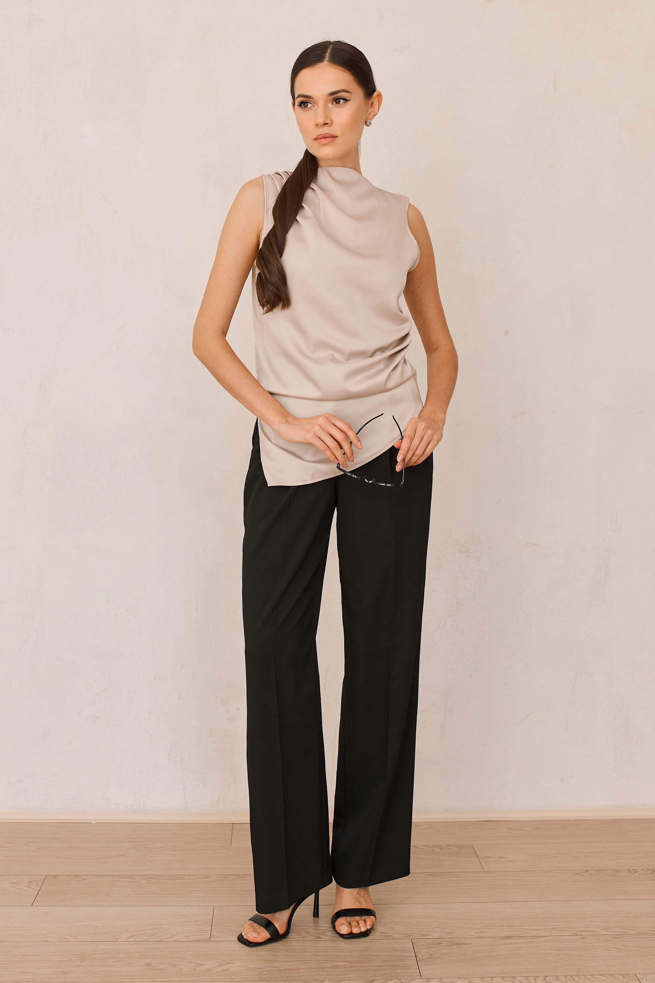 Модельная съемка одежды. Предметная съемка