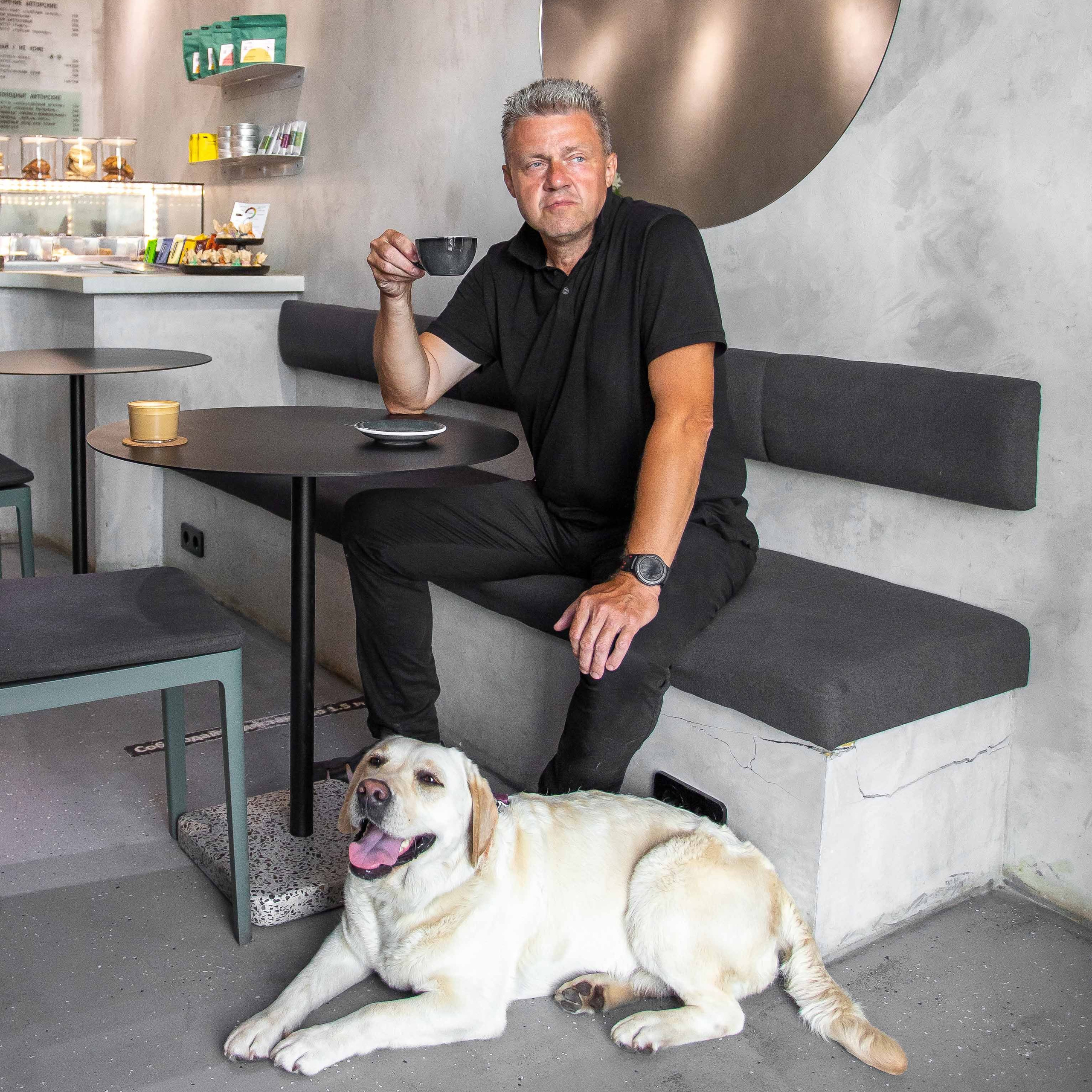 Контакты. Выпускные альбомы и фильмы