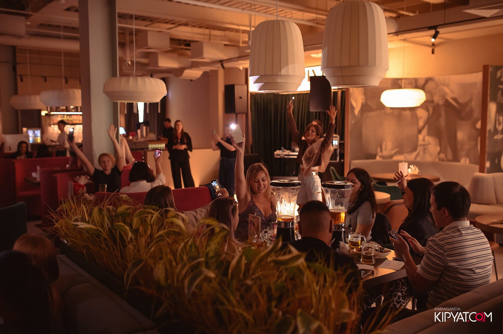 Пинта Bar & Grill в ТД «ЦУМ». Кипятком Караганда