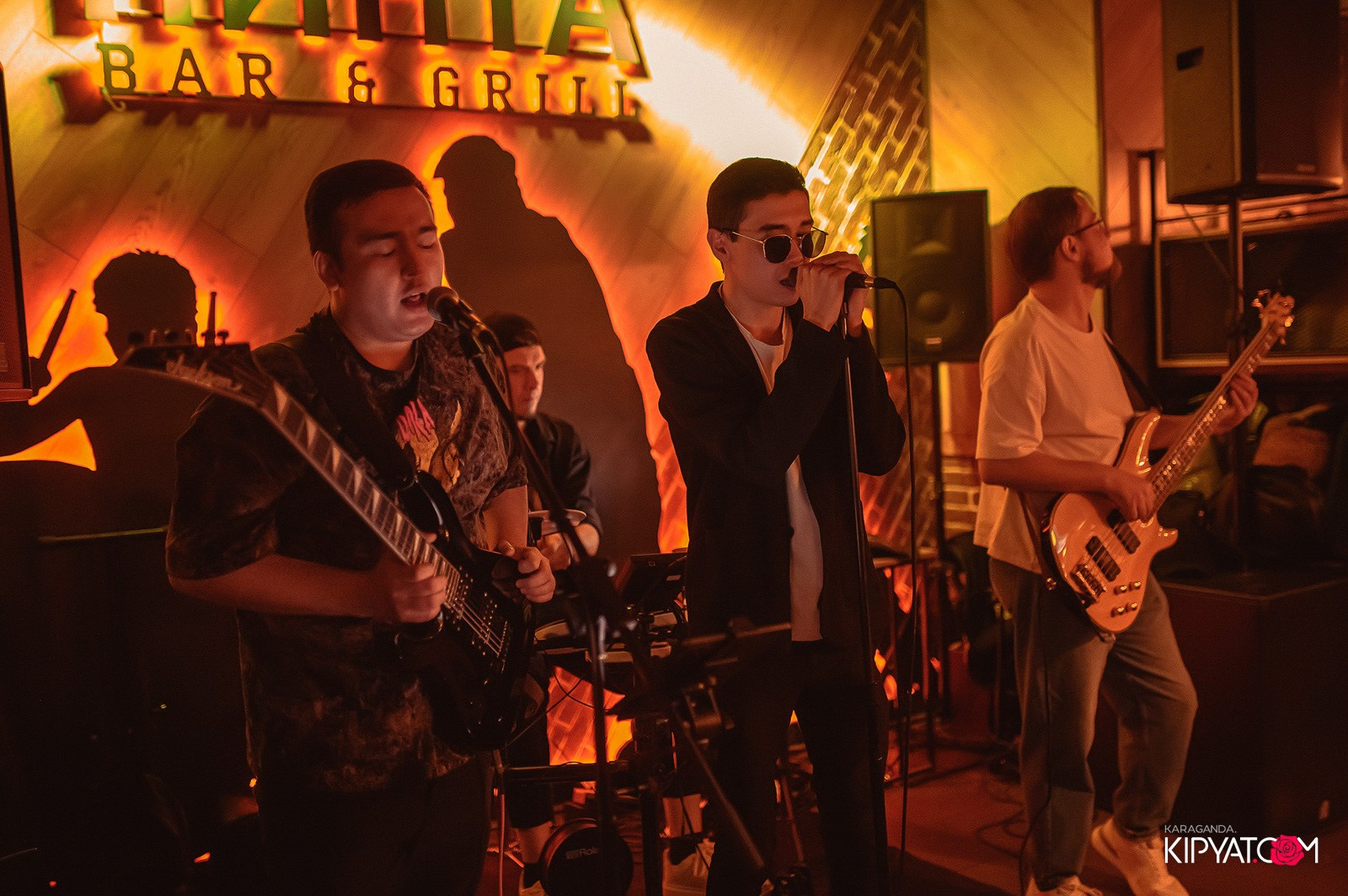 Пинта Bar & Grill в ТД «ЦУМ». Кипятком Караганда