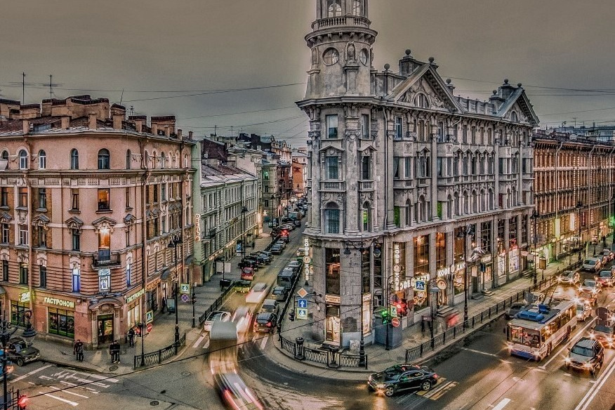 Проходные дворы и парадные. Элина Ямушева гид по Санкт-Петербургу