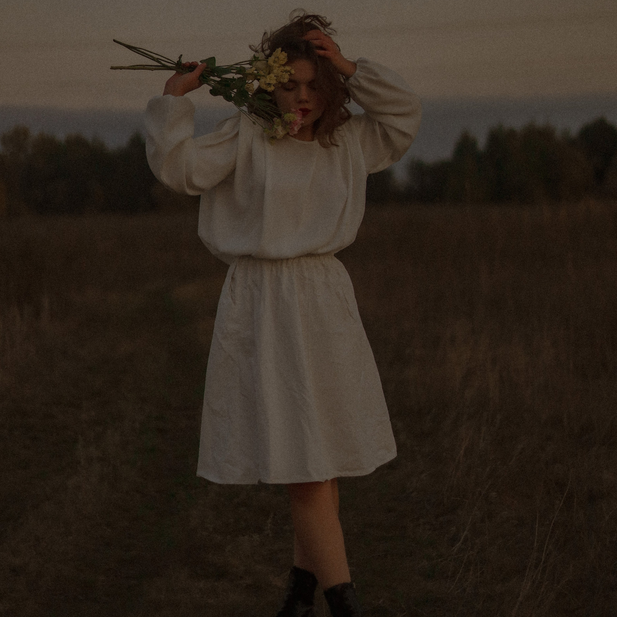 Контакты. Фотограф Елизавета Колесникова