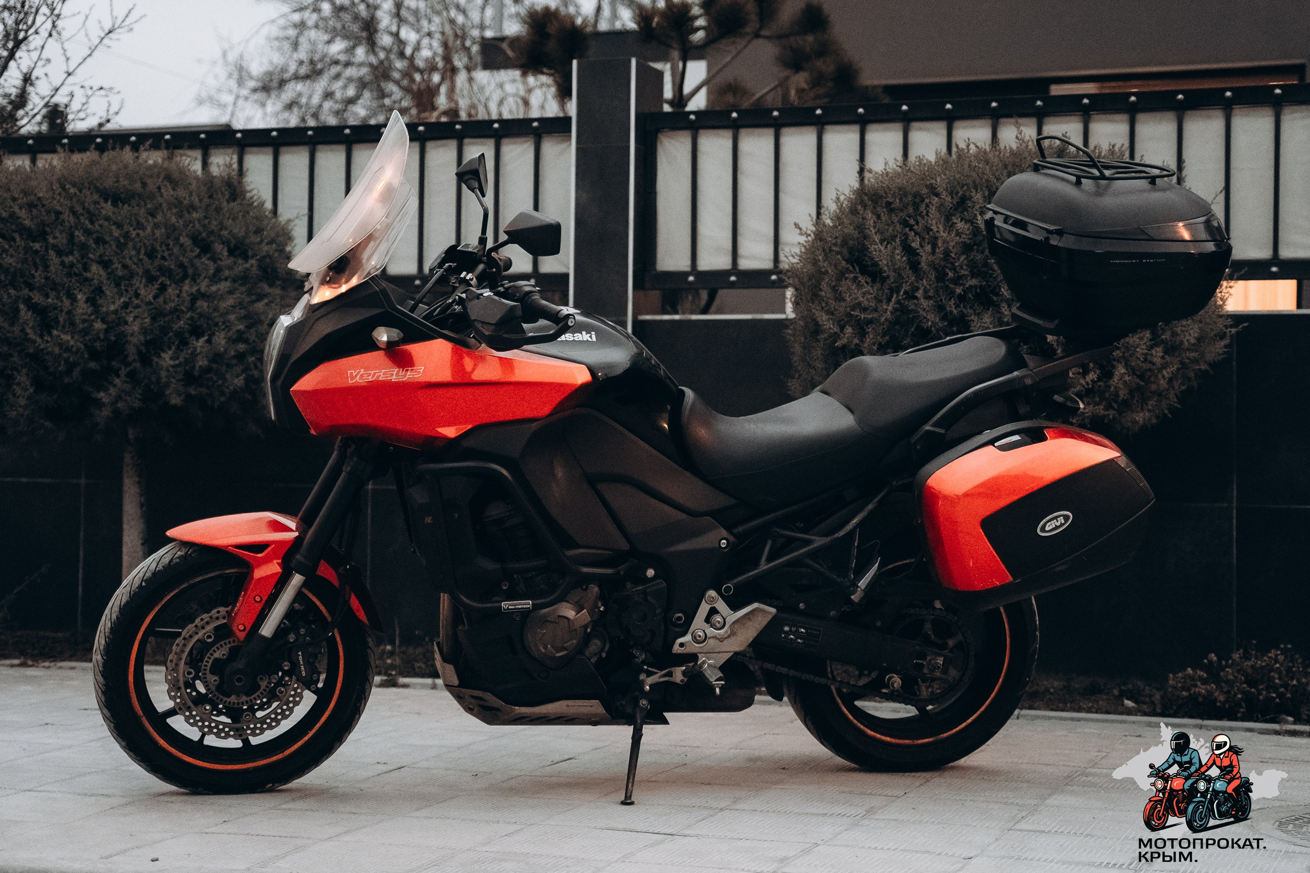 KAWASAKI KLZ1000A (Versys 1000). Мотопрокат Крым, Симферополь — Исследуй самые живописные дороги полуострова на отличном мотоцикле!
