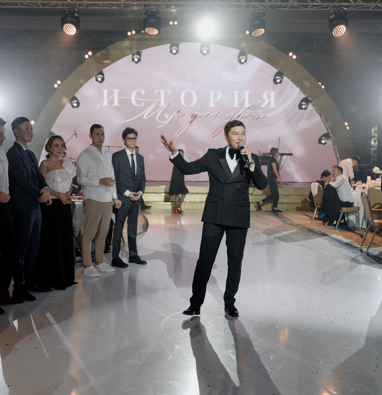 ПОРТФОЛИО. Официальный сайт шоумена Дархана Жусупова