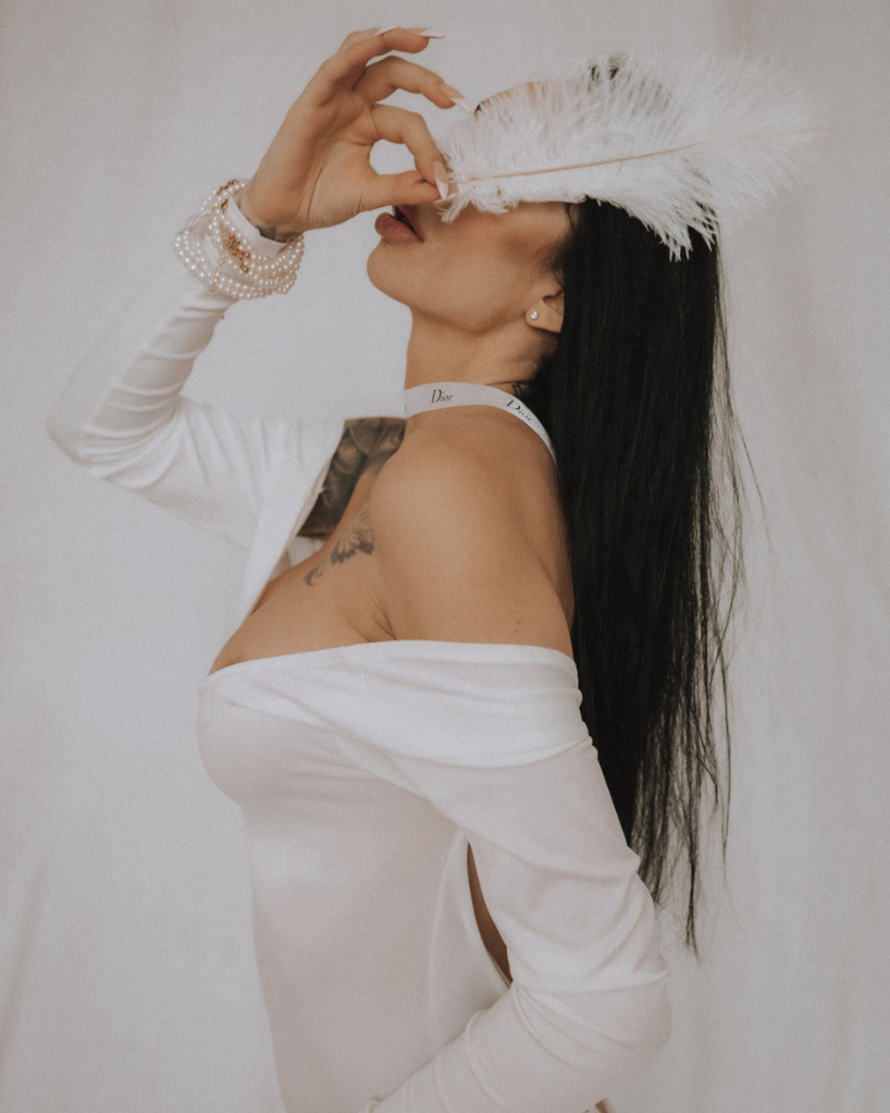 Аренда вещей. Эротическая фотосессия в стилю ню в Москве — заказать ню фотосессию от 19 800 руб!