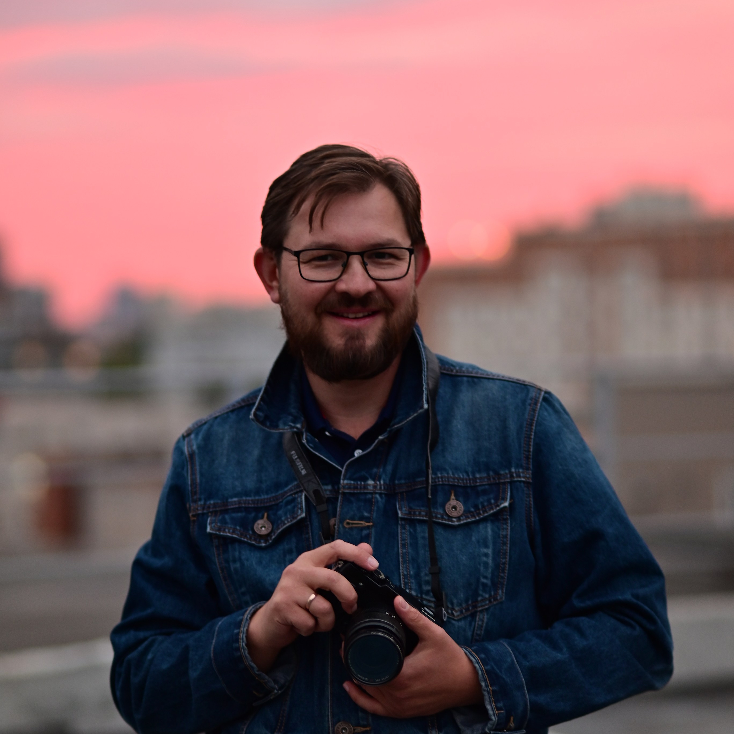 Контакты. Фотосъёмка праздничных мероприятий, портретная съёмка в Самаре, Пётр Бубняев