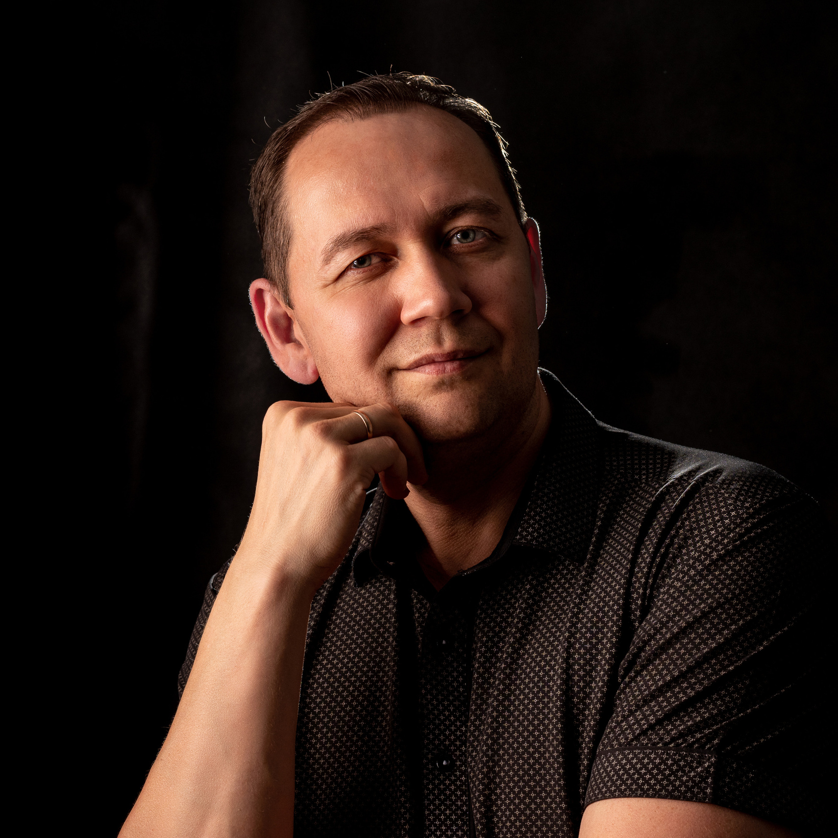 Контакты. Меня зовут Михайлов Сергей, занимаюсь фото и видео г. Чебоксарах