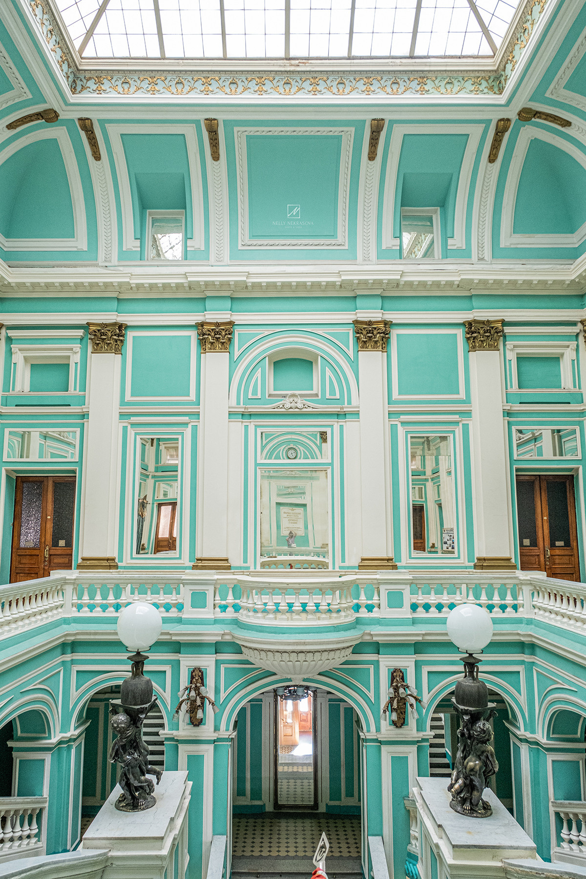 Дом офицеров Западного военного округа. Фотограф и искусствовед в Туле и Санкт-Петербурге Нелли Некрасова