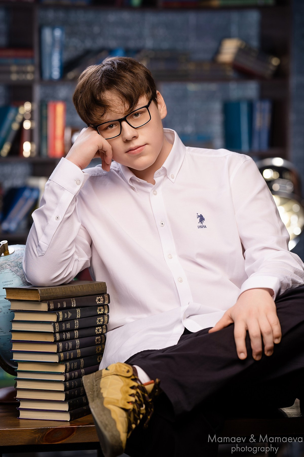 Студия 2 разворота (портрет). Выпускные альбомы от Мамаевых, город Киров