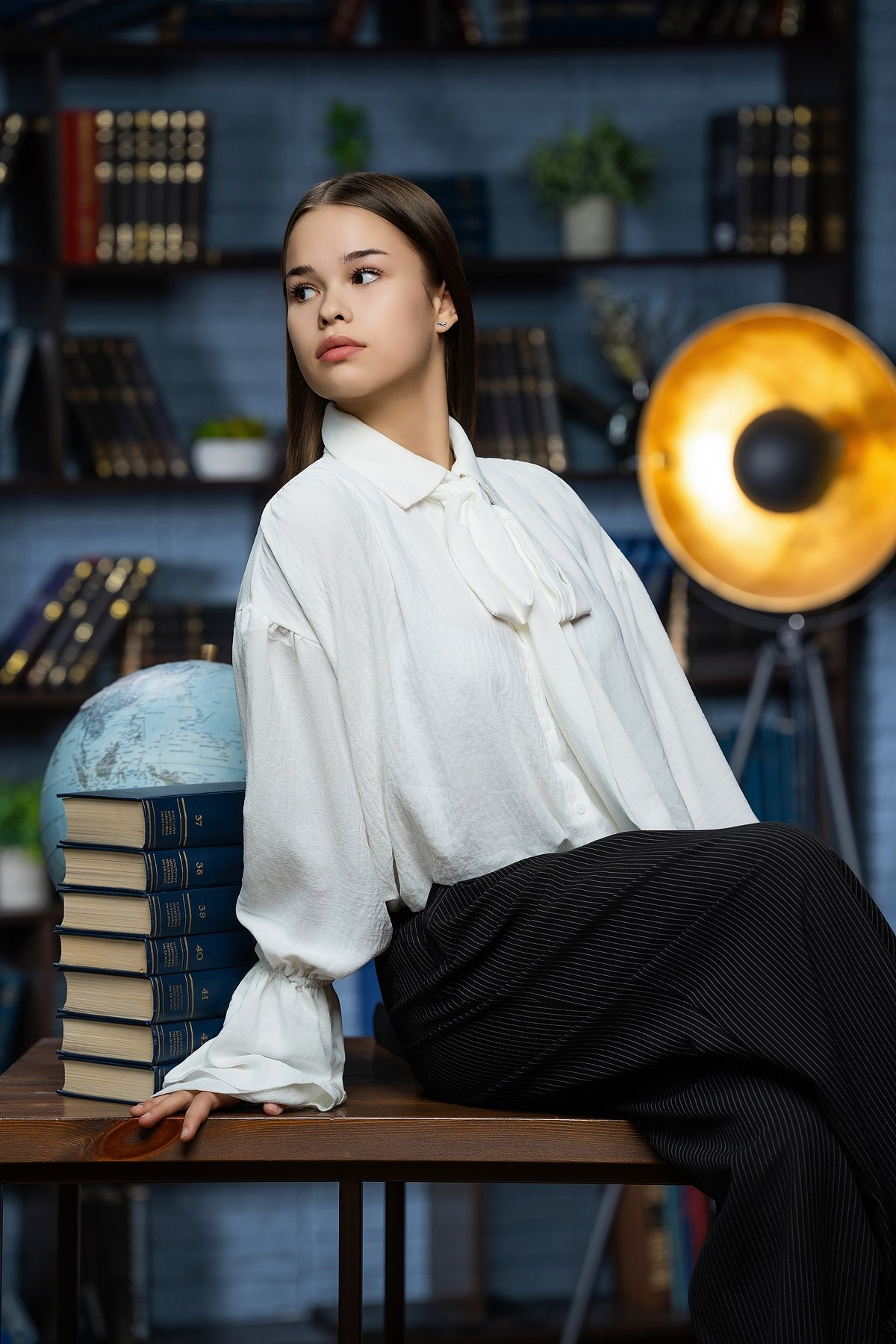 Студия 2 разворота (портрет). Выпускные альбомы от Мамаевых, город Киров