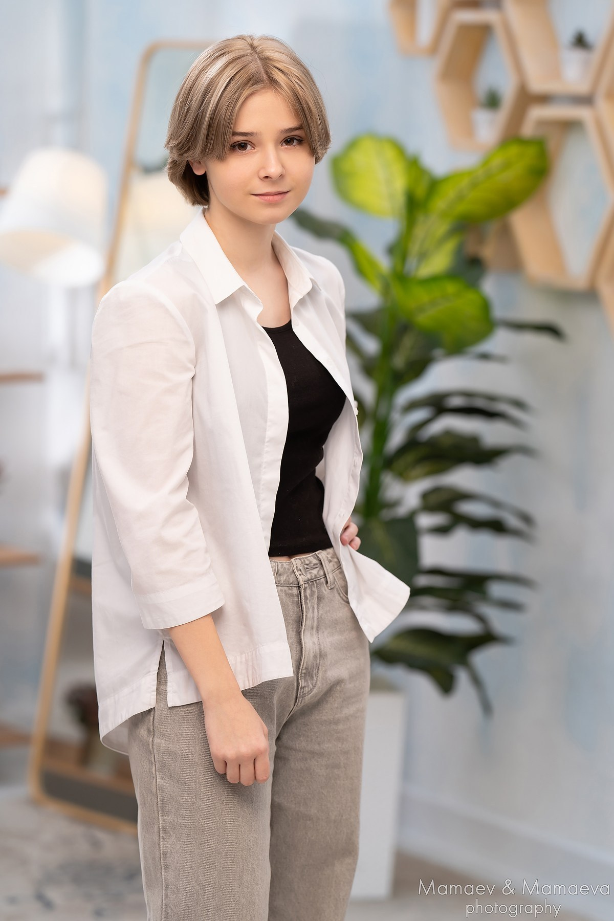 Студия 2 разворота (портрет). Выпускные альбомы от Мамаевых, город Киров