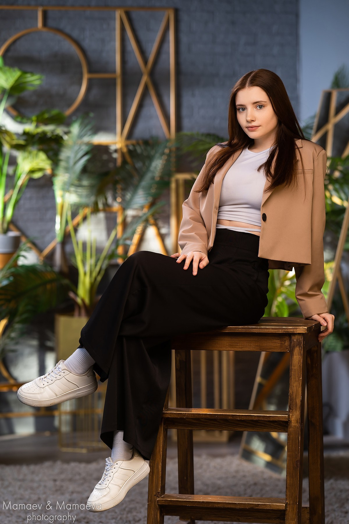 Студия 2 разворота (портрет). Выпускные альбомы от Мамаевых, город Киров