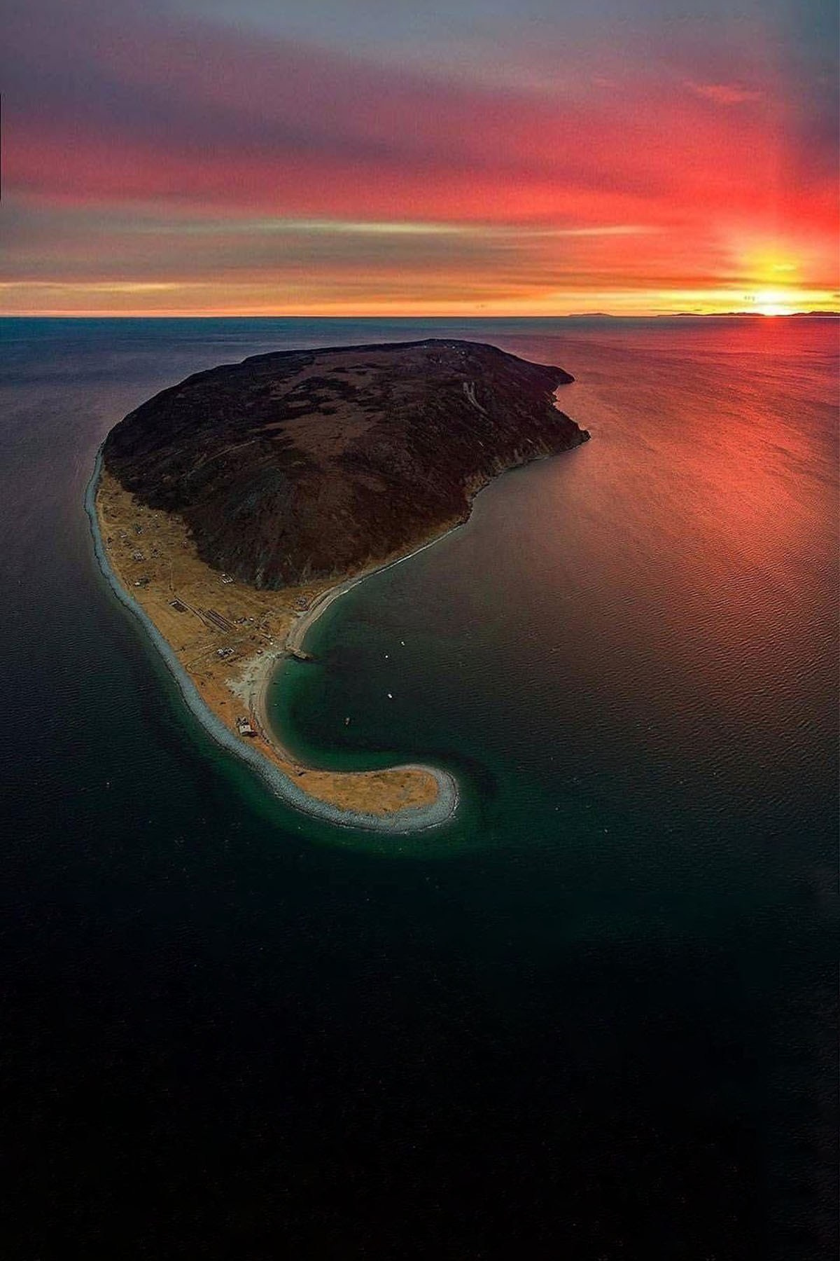 База на острове. Туристическая база отдыха «Островная» о Недоразумения