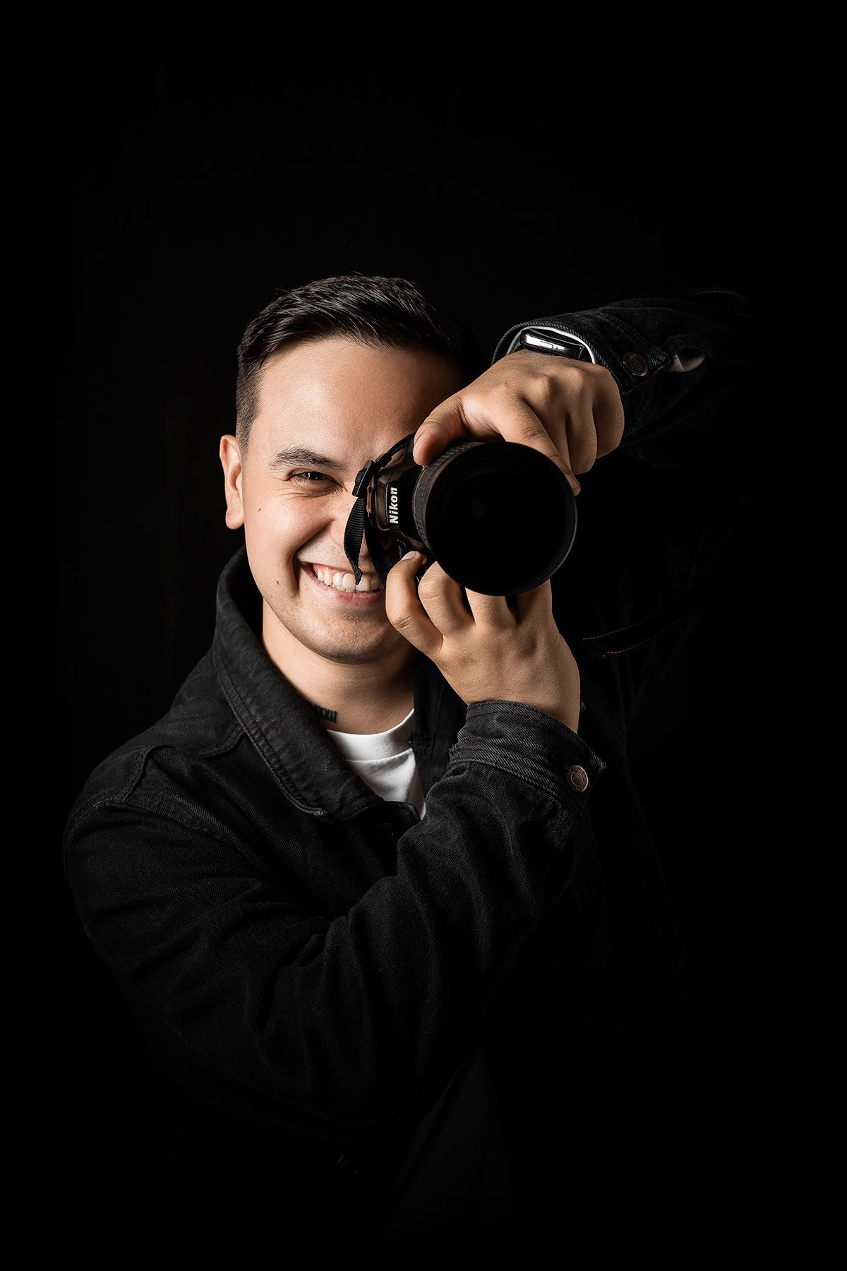 Свадебные, портретные, семейные и репортажные фотосессии в Саратове. Фотографии, которые запомнятся и отразят Вашу личность. Низкие цены. Скидка 20% до конца месяца!