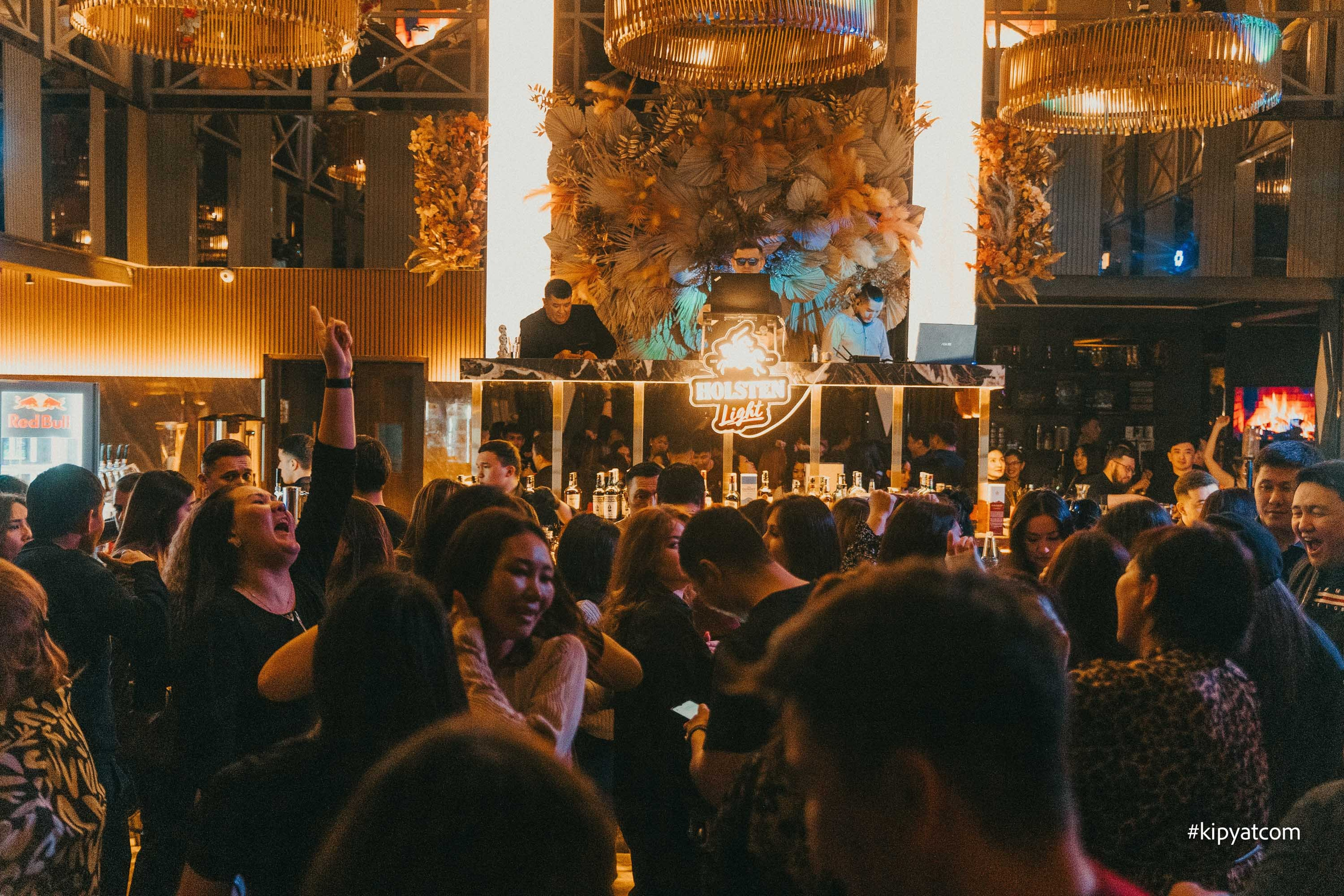 Панаехали на Туране. Астана Кипятком