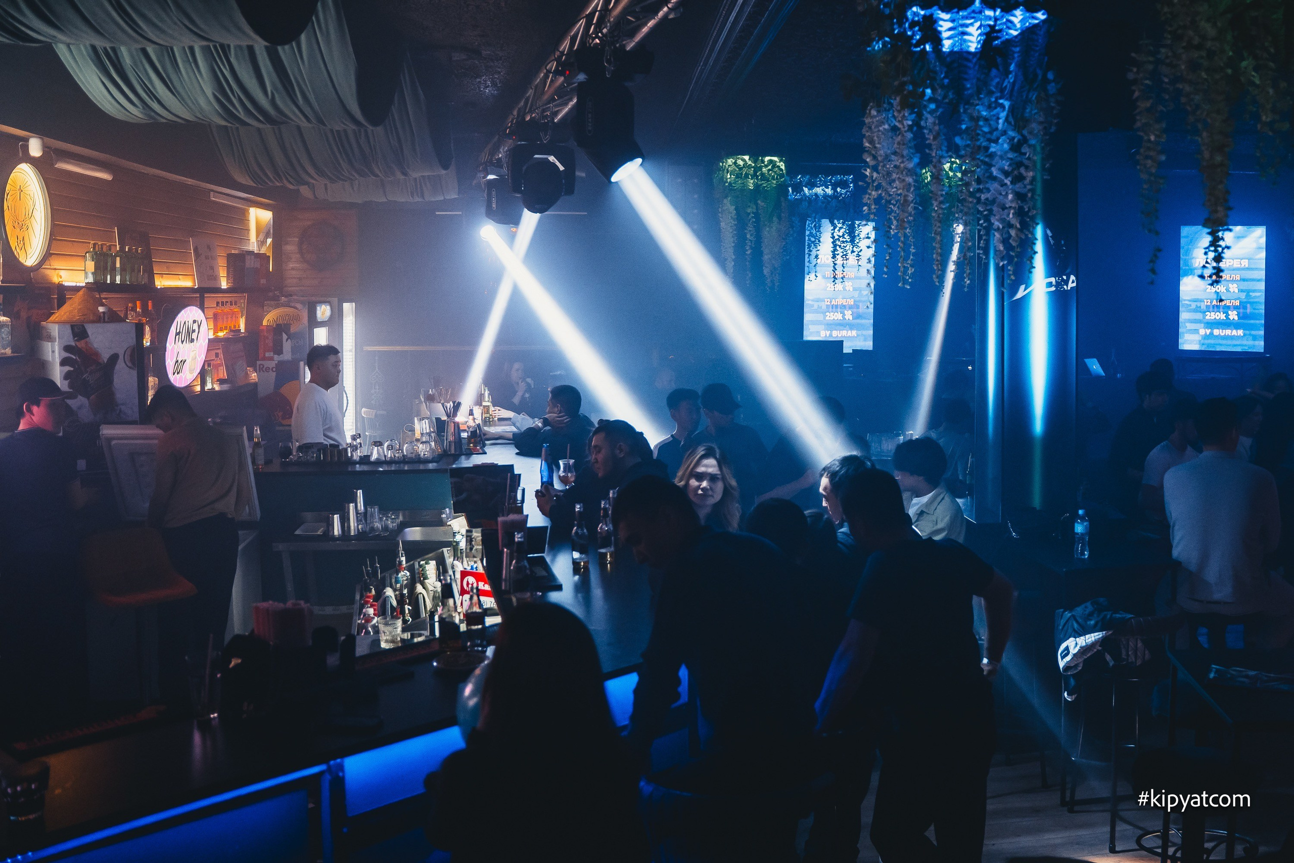 Amazon night club. Астана Кипятком