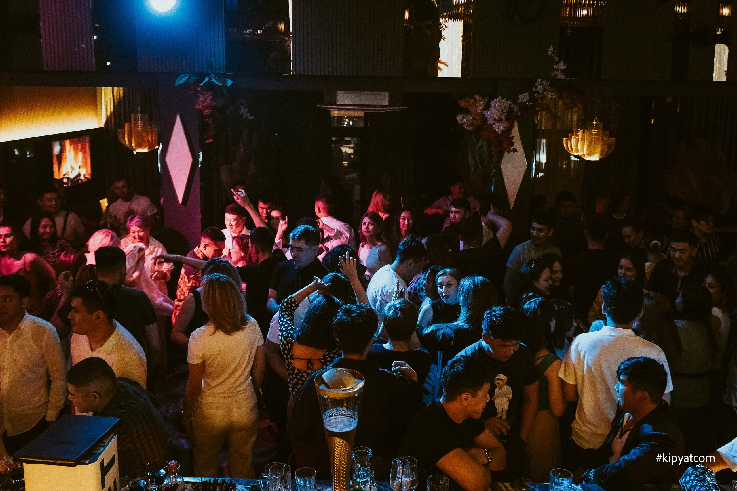 Панаехали на Туране. Астана Кипятком