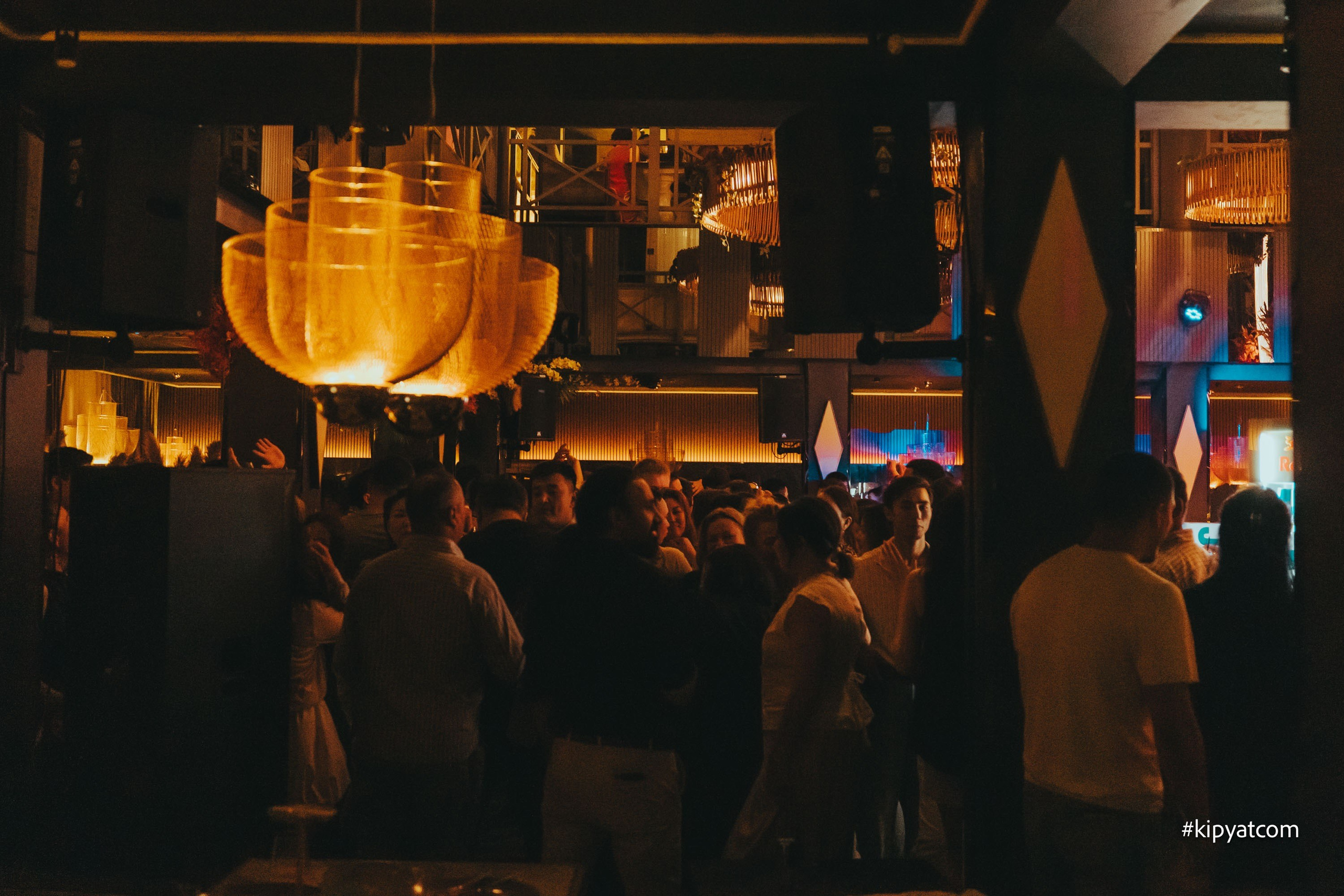 Панаехали на Туране. Астана Кипятком