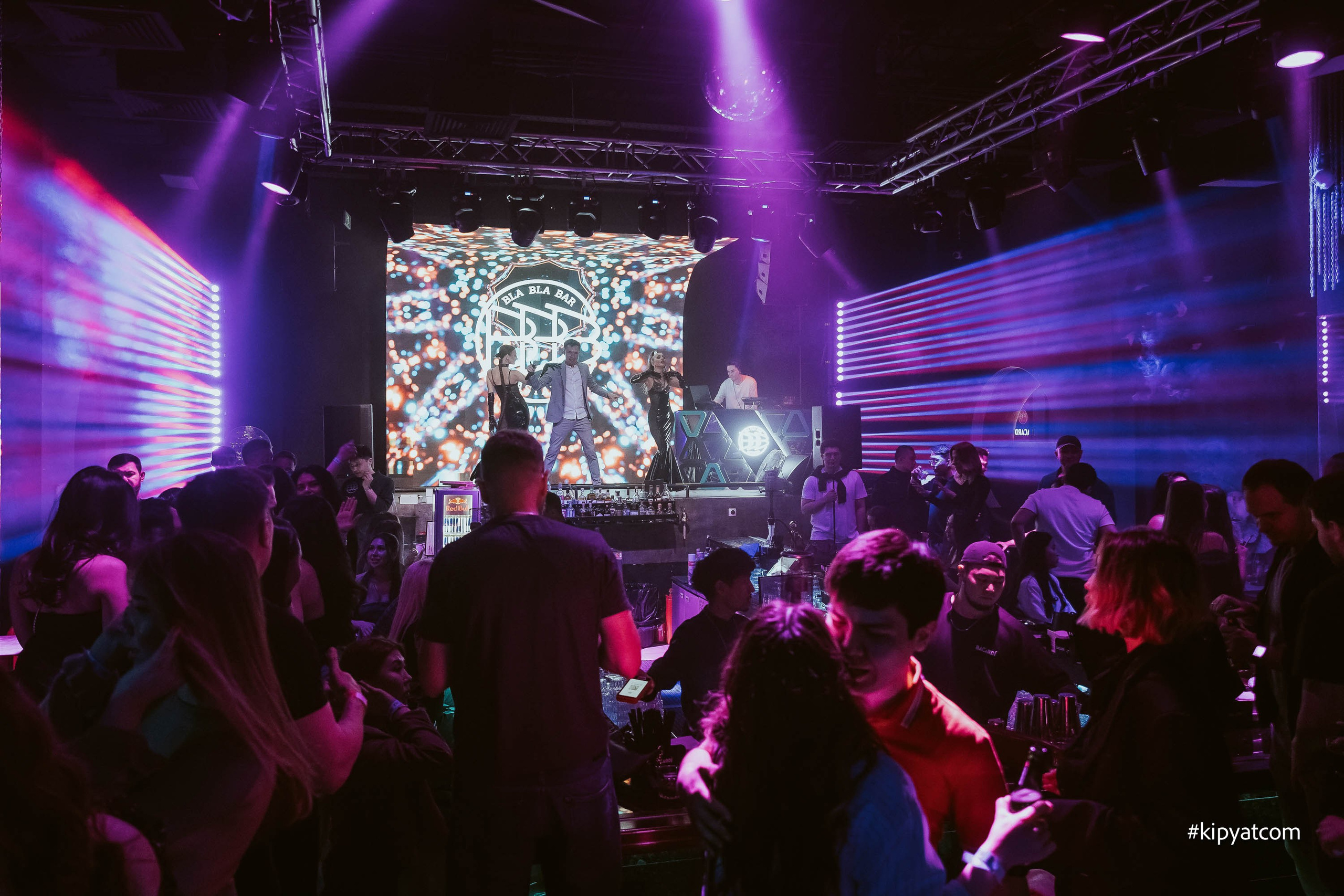 Bla Bla Bar. Астана Кипятком