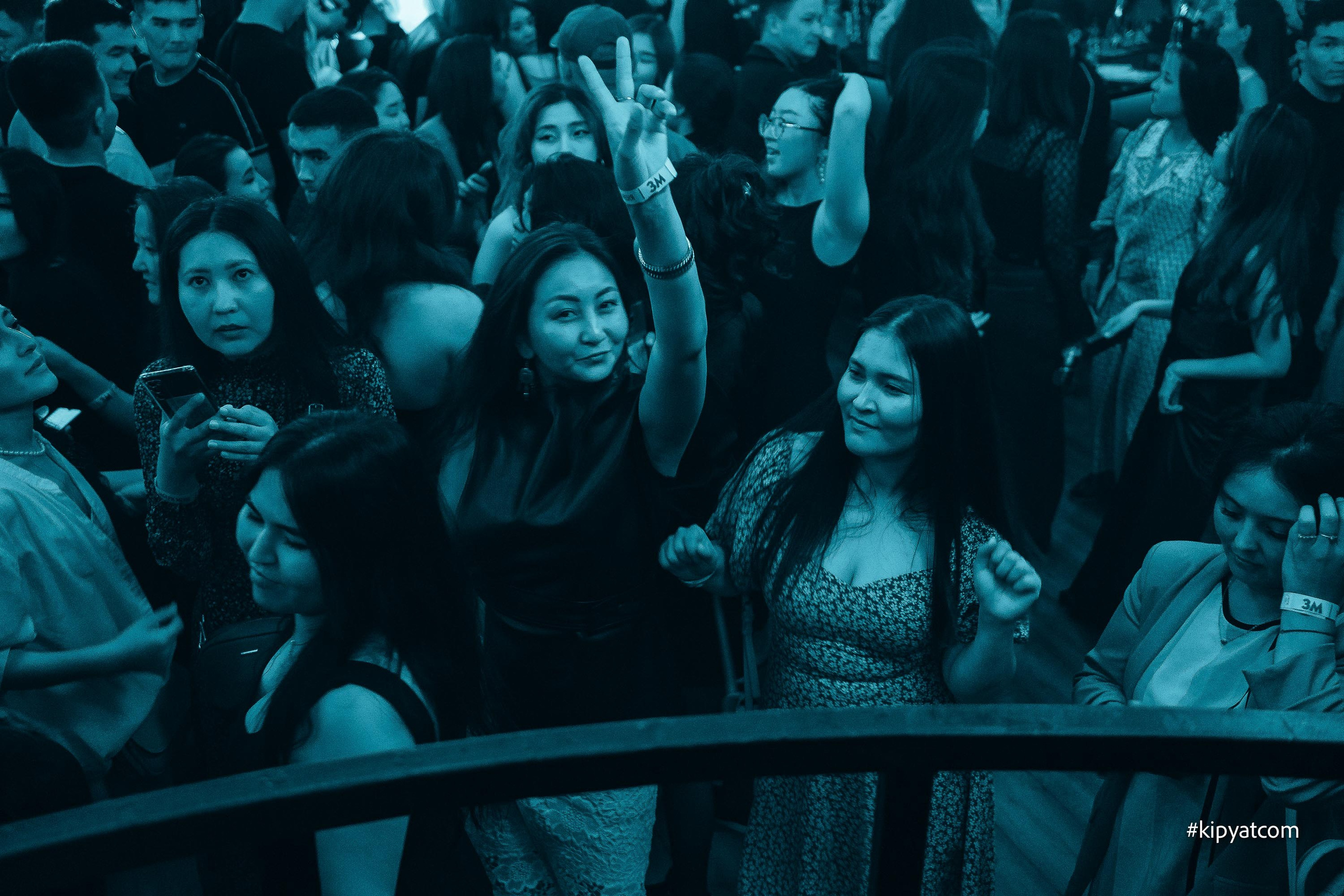 Забери меня. Астана Кипятком