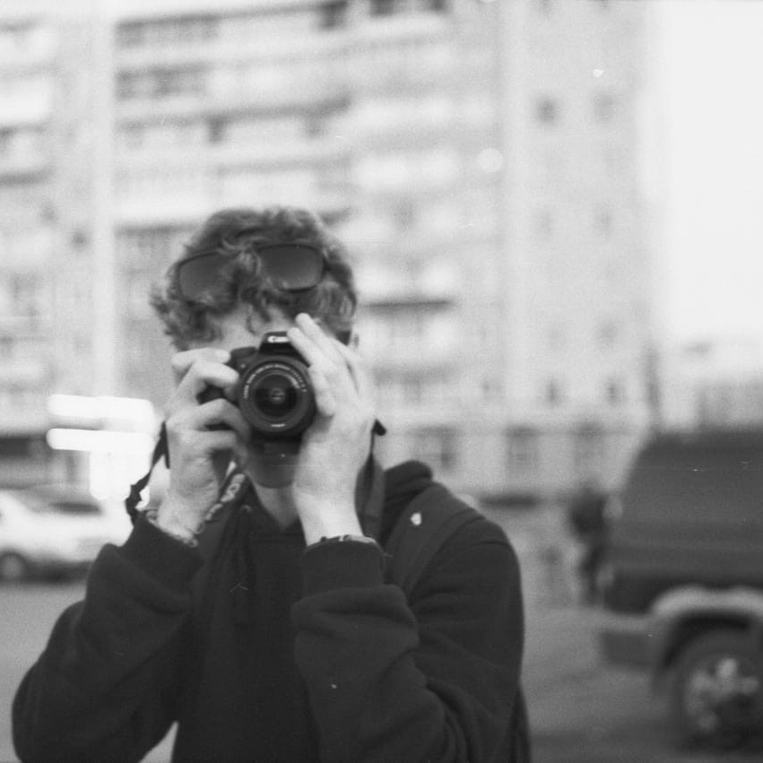 Контакты. Радомир Заздравных. Портретный фотограф в Казани Радомир Заздравных