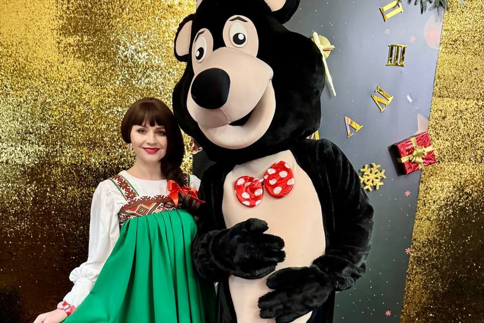 Сказаочная новогодняя ночь по мотивам русских сказок в ресторане Казачья пристань город Семикаракорск.ведущая  марина Гребенникова