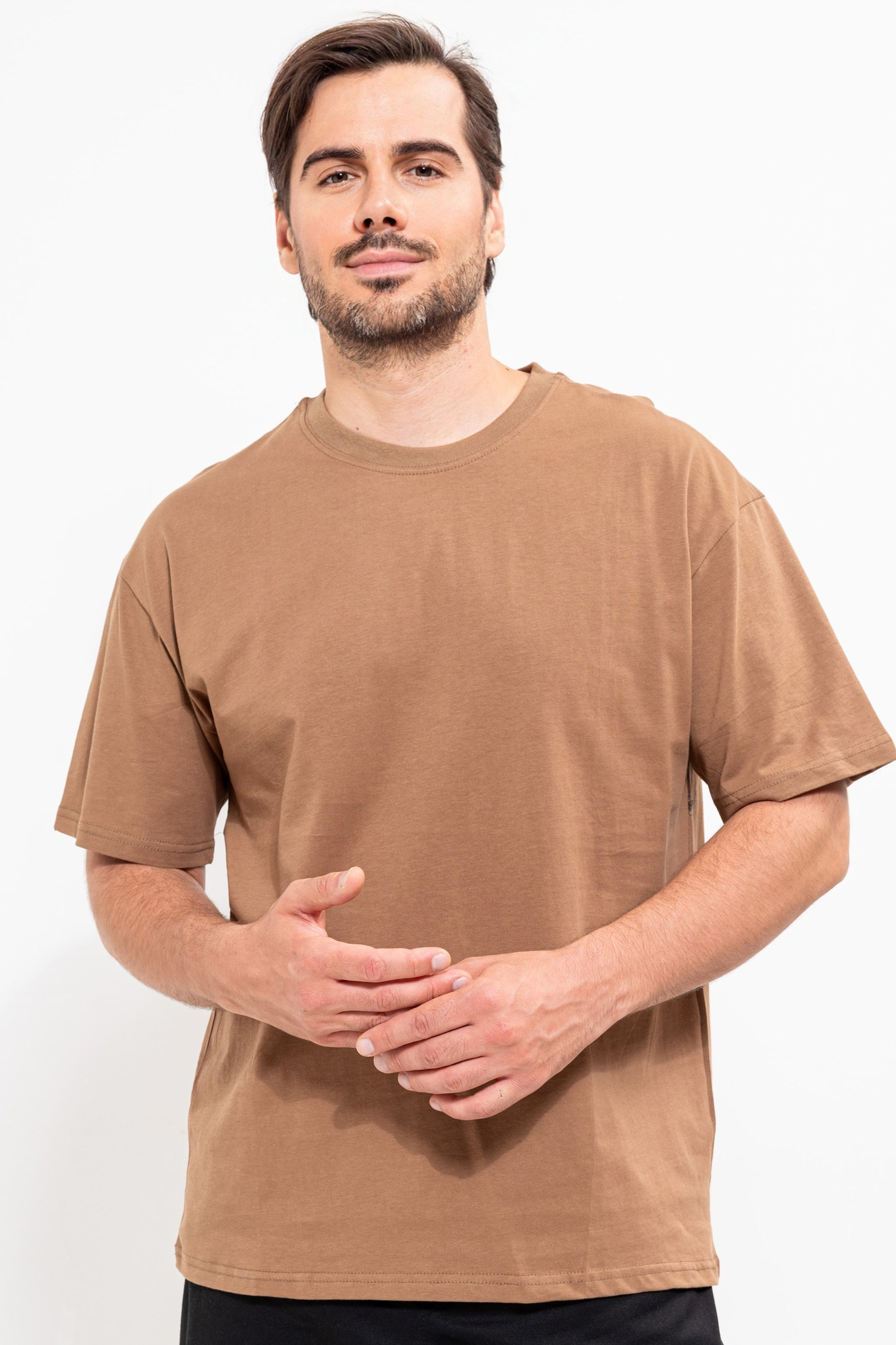 Модели для каталогов. База моделей для каталожной и рекламной съемки. ТМ Продакшн — Съемка для маркетплейсов в Москве