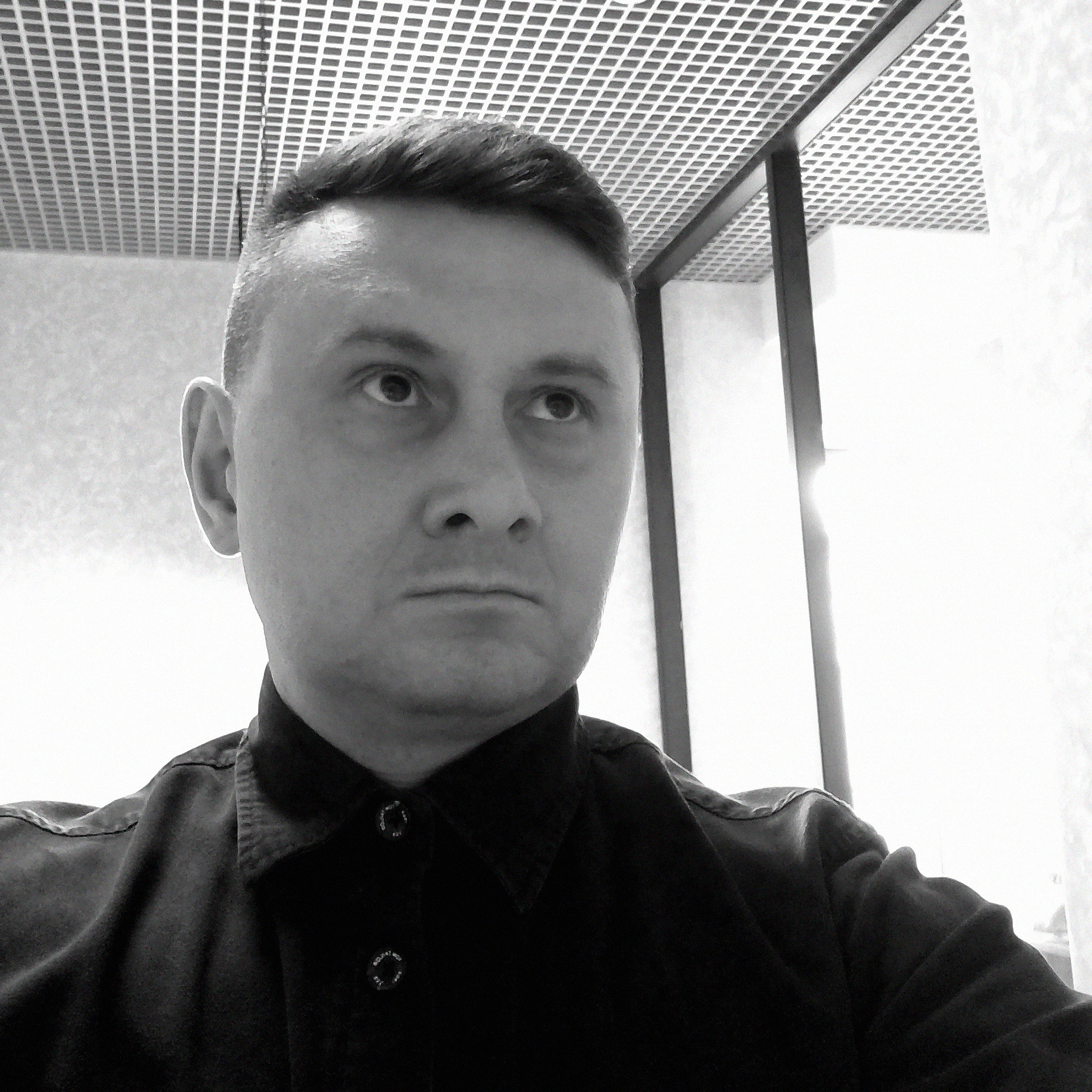 About Me. Графический дизайнер и иллюстратор Айрат Давлетшин