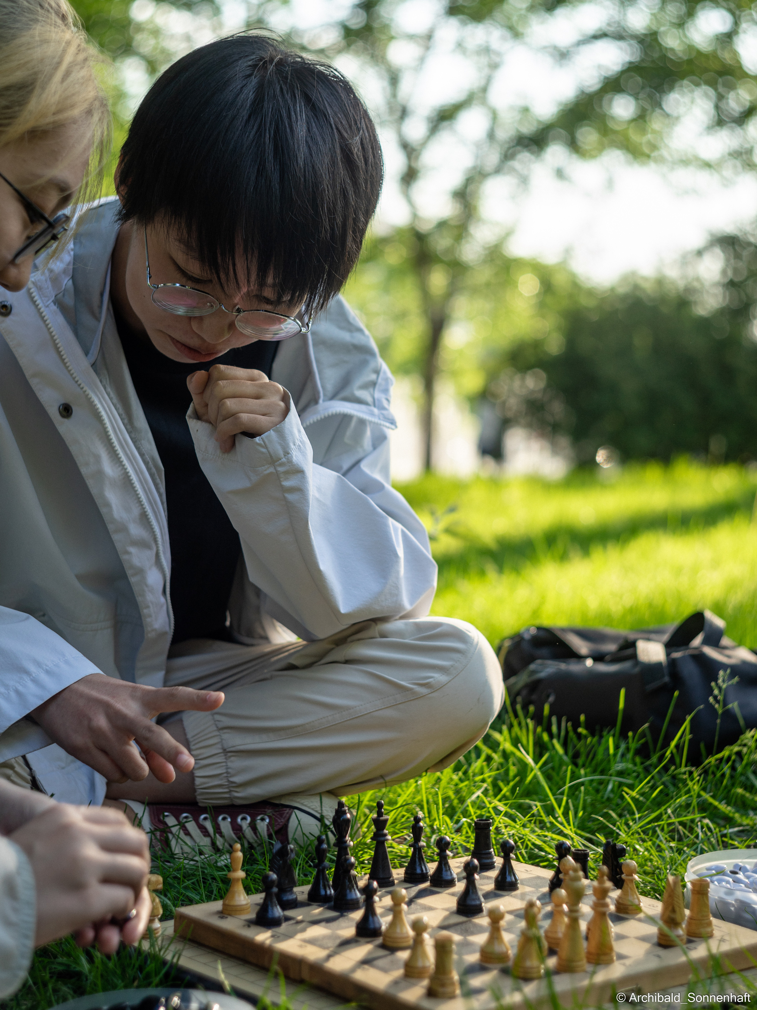 Walking in TJU on the first of May. Photographer in Guangzhou, China. Archibald Sonnenhaft