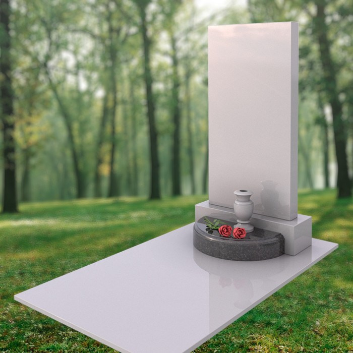 Полки на цветниках. Granum-memorial