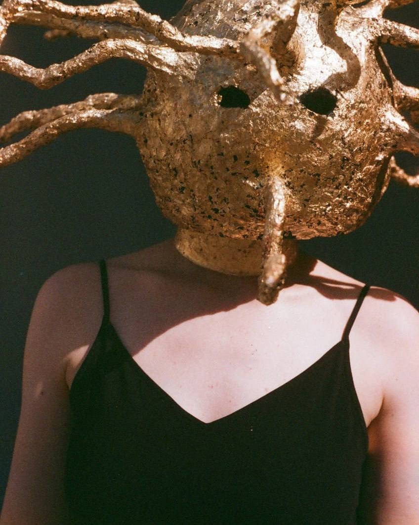 Будем как солнце. Visual artist Irina Heinz