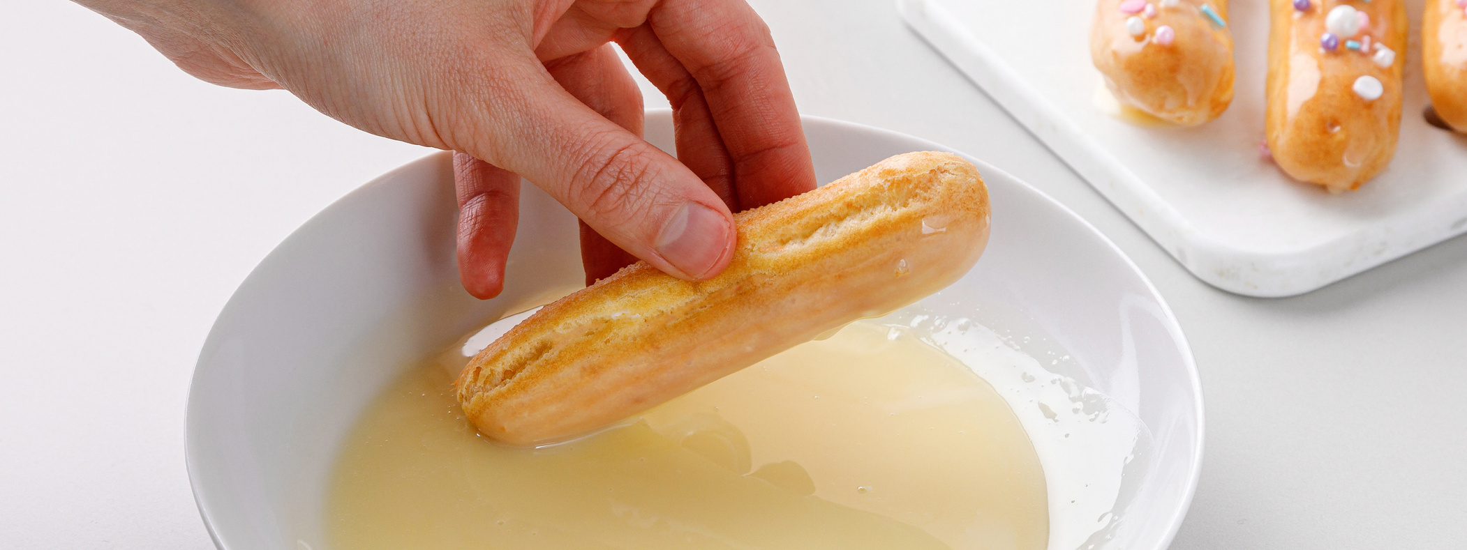 Украшение эклеров