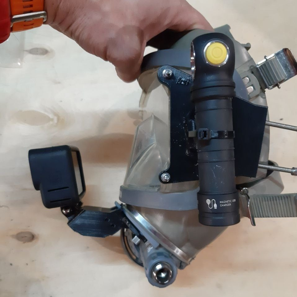 Комплект пластиковых креплений для маски, изготовленный на 3D-принтере из черного PETG