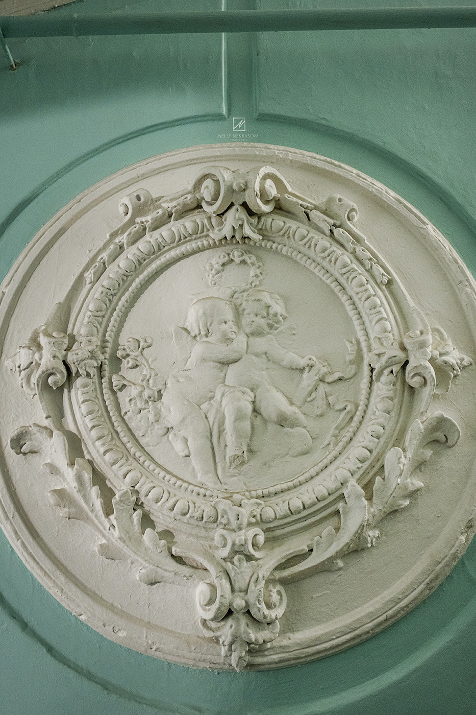 Парадная с кариатидами в переулке Ульяны Громовой. Фотограф и искусствовед в Туле и Санкт-Петербурге Нелли Некрасова