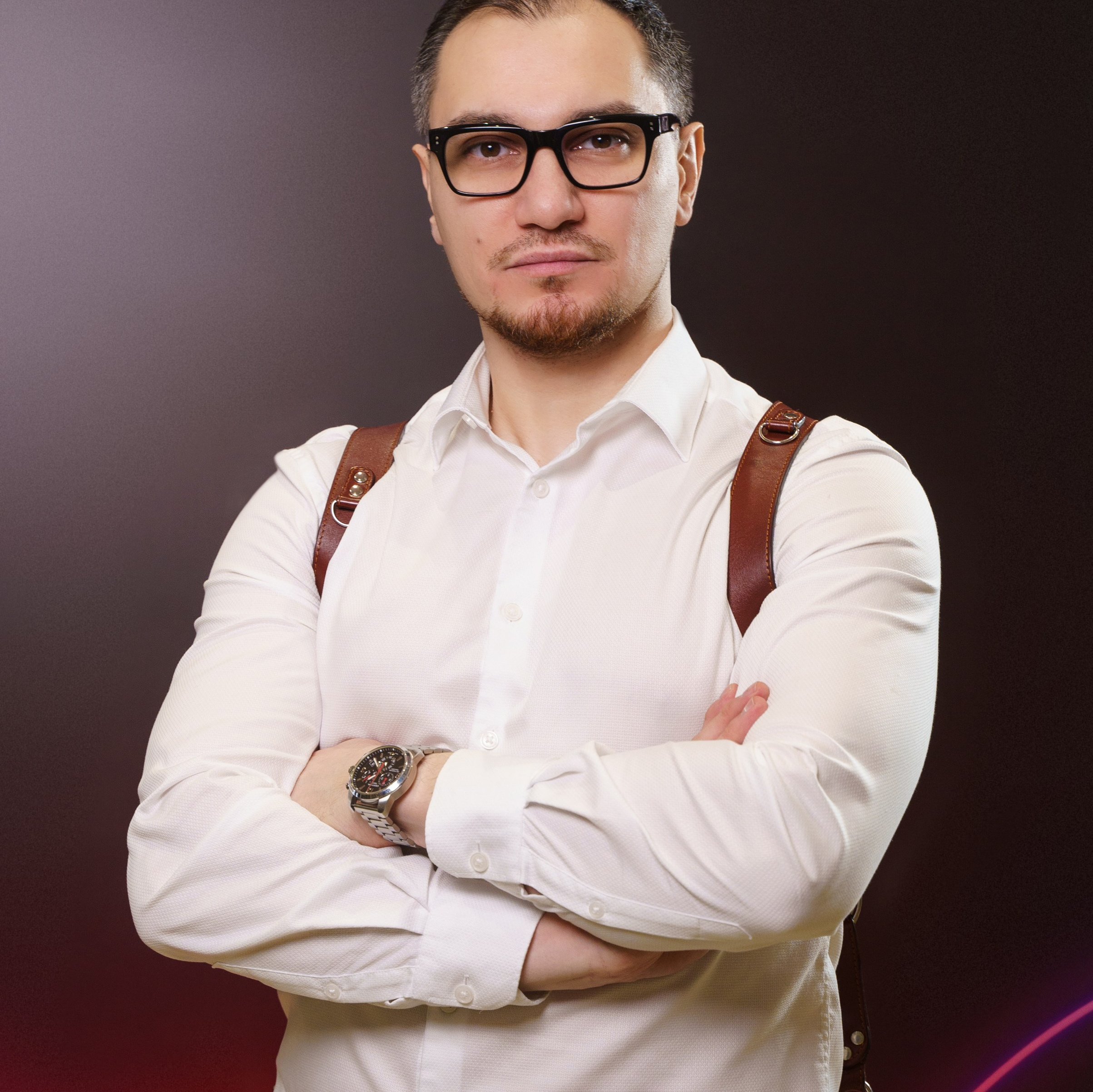 Контакты. Фотограф деловых мероприятий, event, саммитов, выставок и деловых портов в Москве Вартан Айрапетян