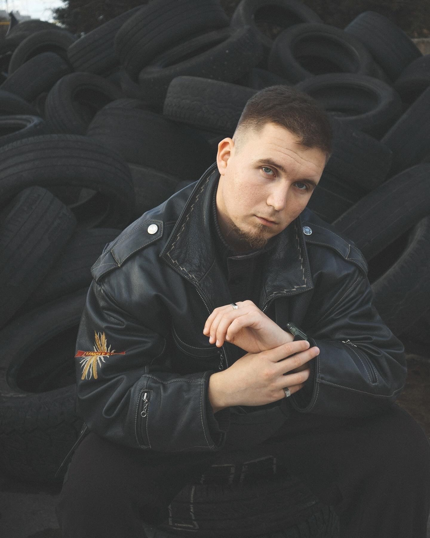 Атмосферная уличная фотосессия в Сочи – стиль и эмоции