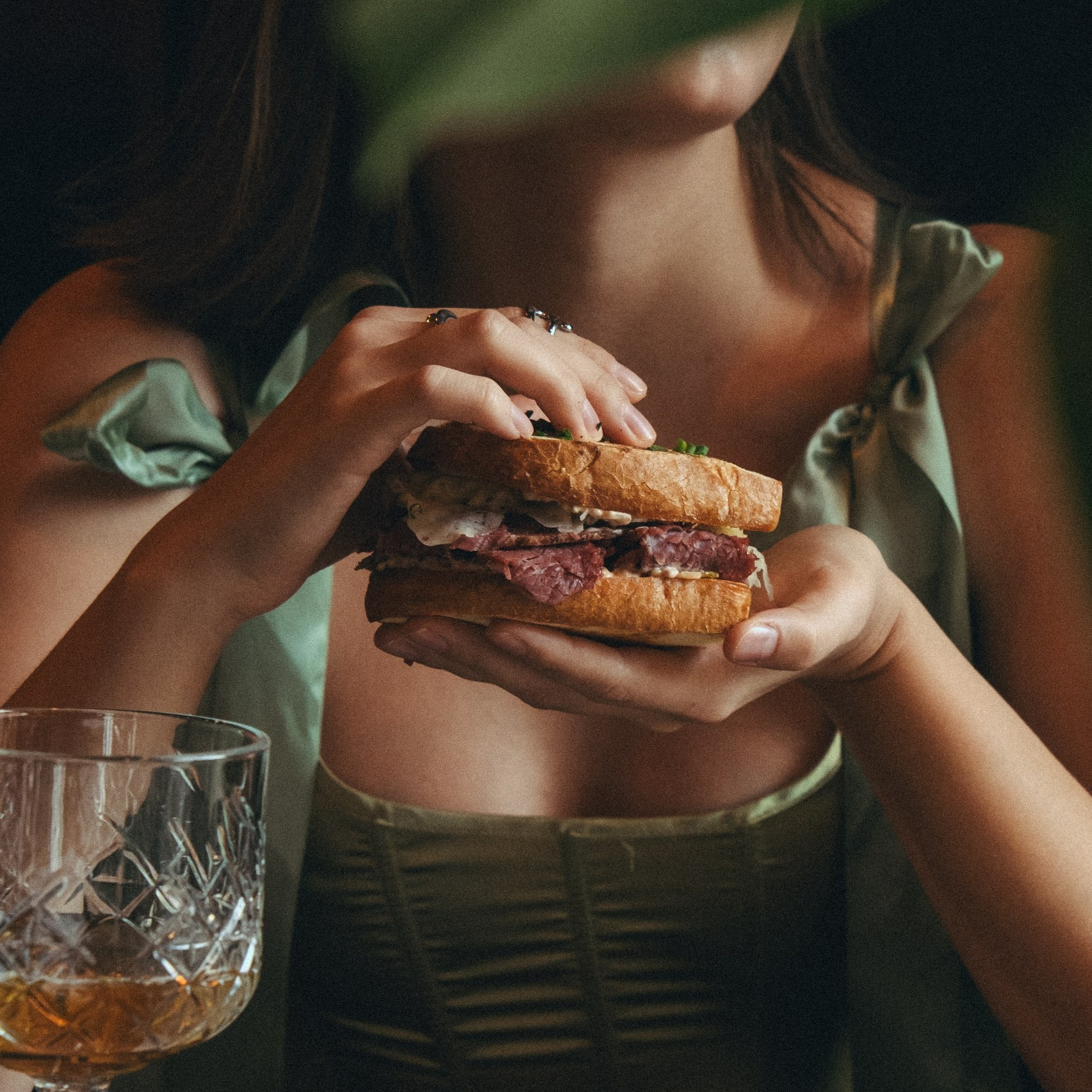Контакты. Портретный фотограф в Красная Поляна/Сочи. Food фотограф в красной Поляне, Адлере