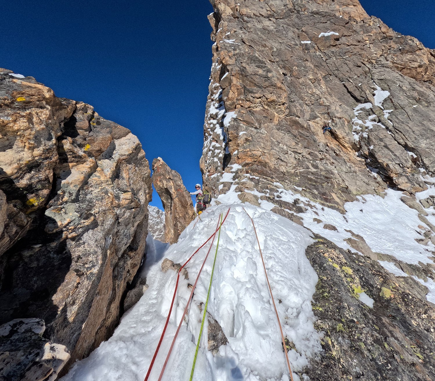 Номинанты 2025: Первопрохождение на пик Iris в долине Мияр в Индийских Гималаях маршрут «Карма». Премия Стальной Ангел