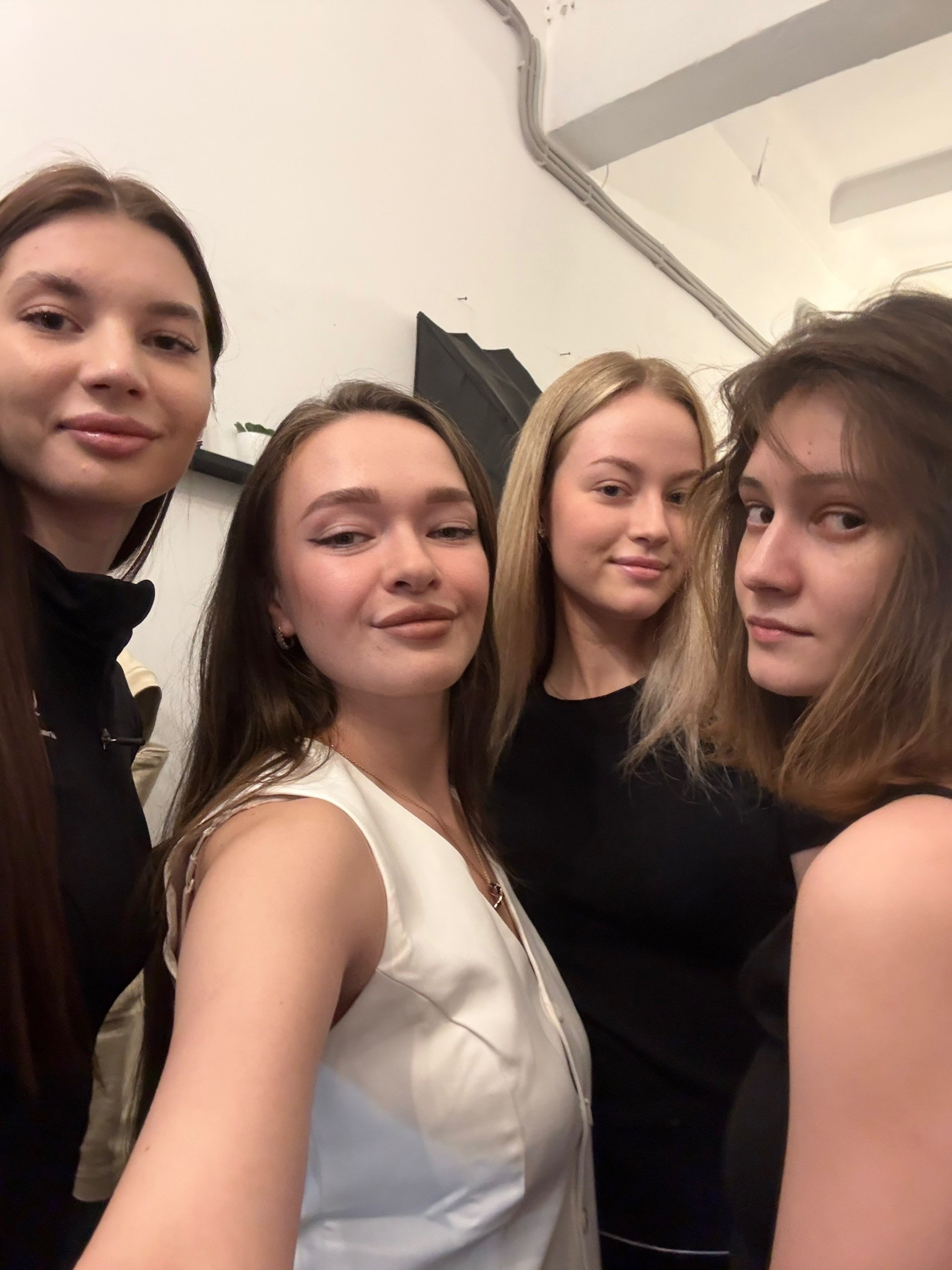 Модели приняли участие в крупном кастинге для показа. Модельное агентство Queen's models| Екатеринбург Челябинск Первоуральск