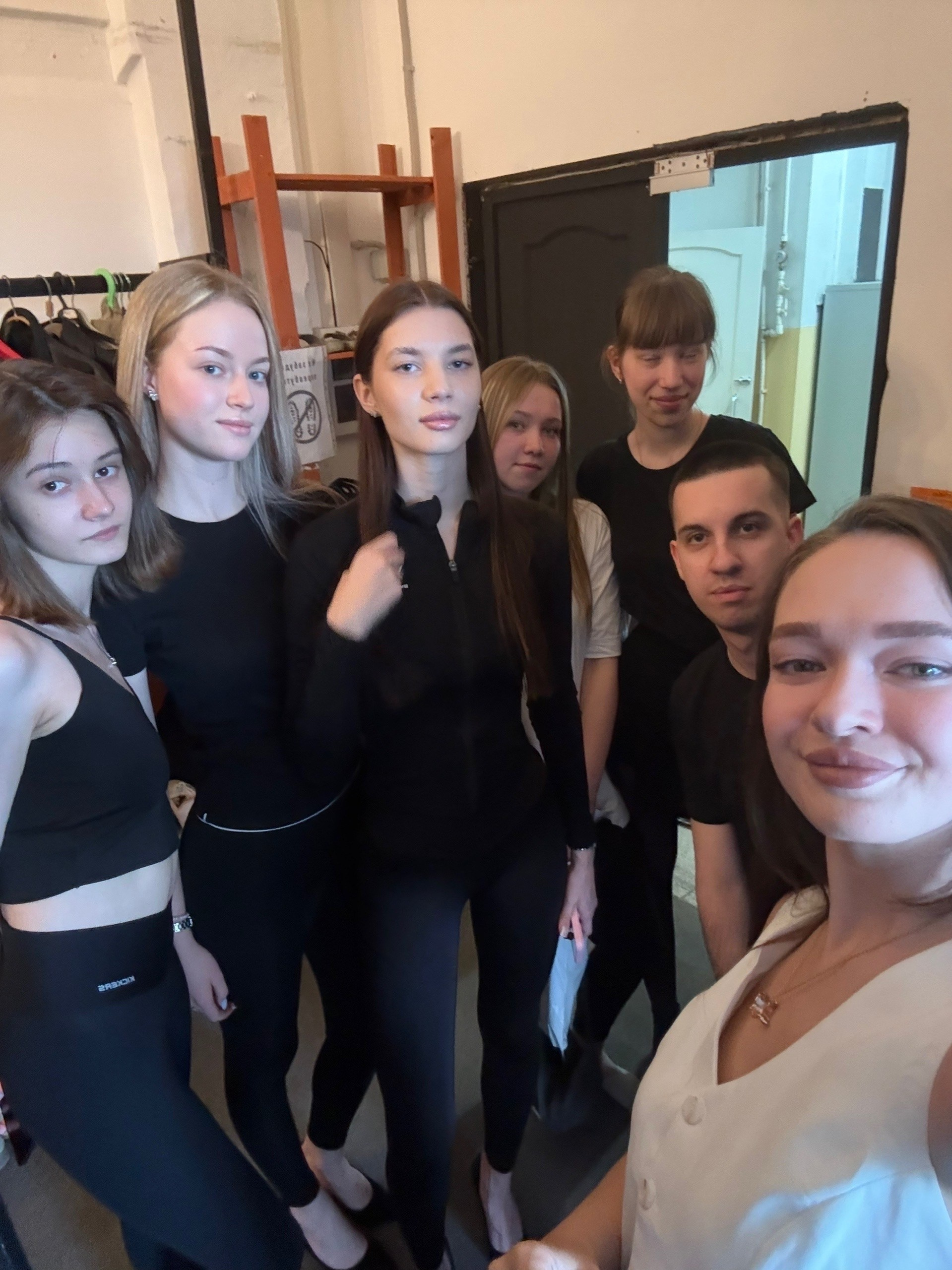 Модели приняли участие в крупном кастинге для показа. Модельное агентство Queen's models| Екатеринбург Челябинск Первоуральск
