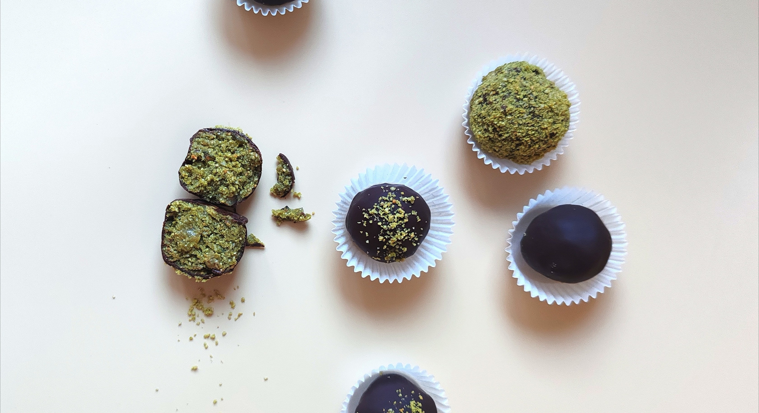 Конфета матча-лимон. Чисто поле