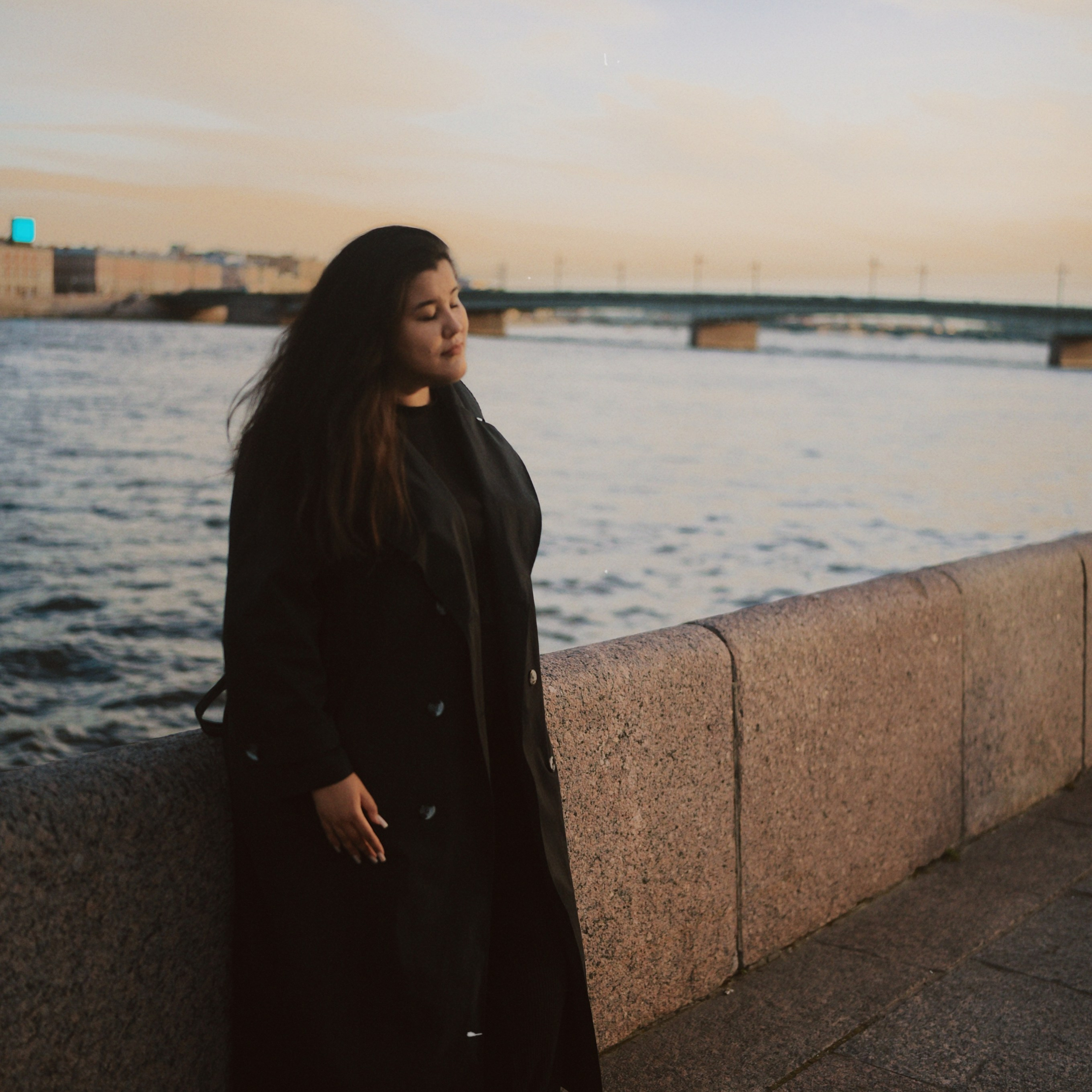 Контакты. Hmliber — фотограф и контент-креатор из Петербурга