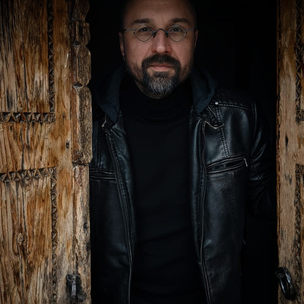 The city: an exhibition project by photographer Den Batuev