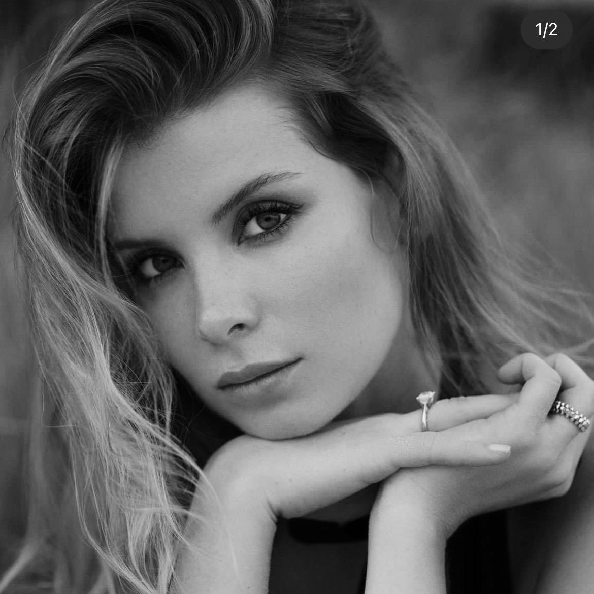 ОТЗЫВЫ. ВИДЕОГРАФ, РЕЖИССЕР — КАТЯ ГУСЕВА