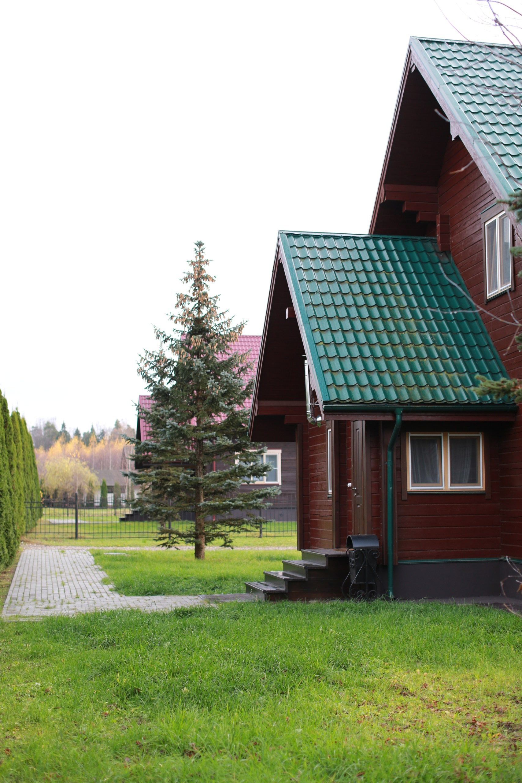 Аренда загородного дома для свадьбы или отдыха по Ярославскому шоссе. Банкетный зал Веранда в Якушево у озера для свадеб, юбилеев, корпоративов. Официальный сайт