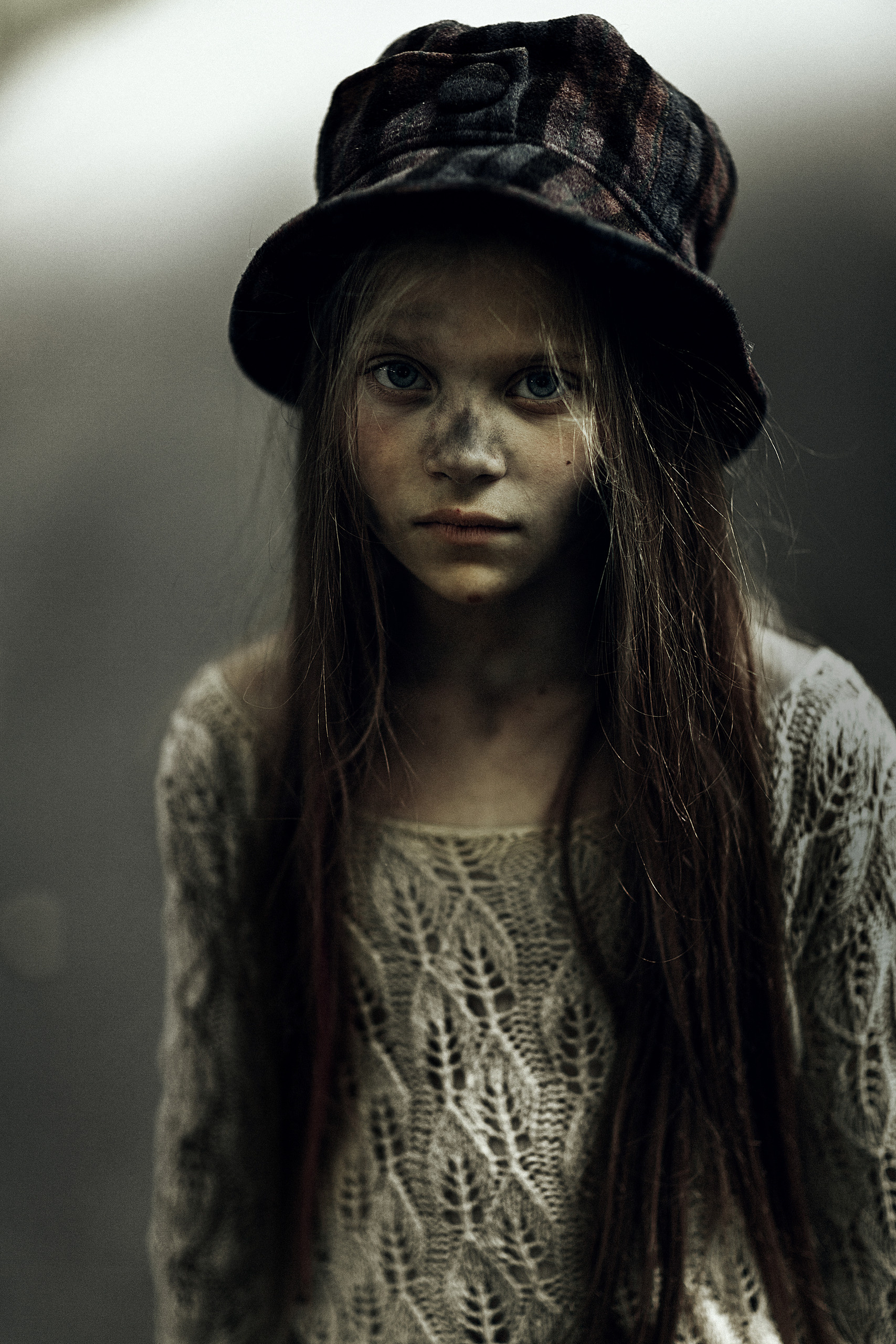 Стильная фотосессия девочек беспризорниц