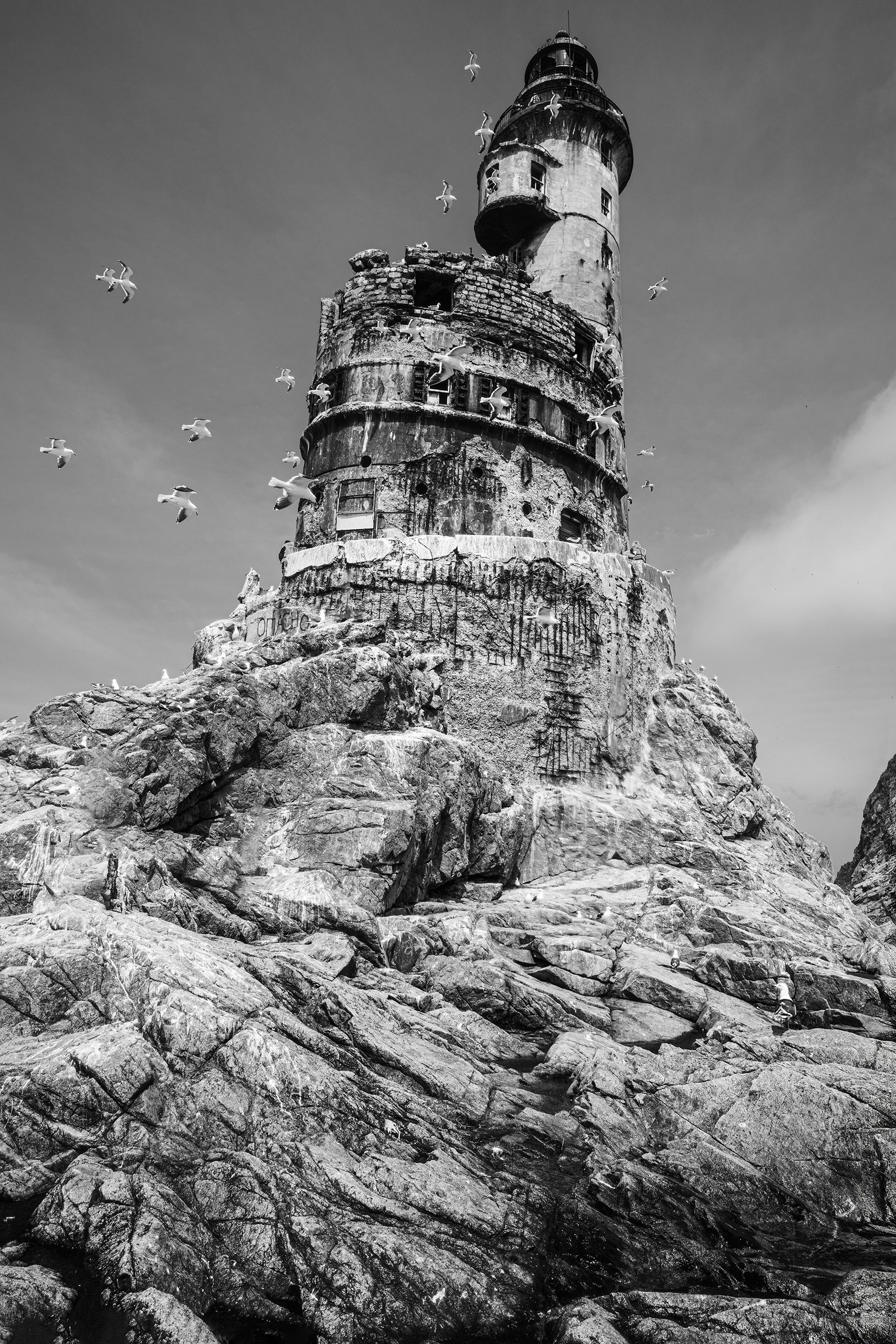 Одиночные кадры. Ivan Zaitsev (IZIART) — creating a cultural code through photo and video